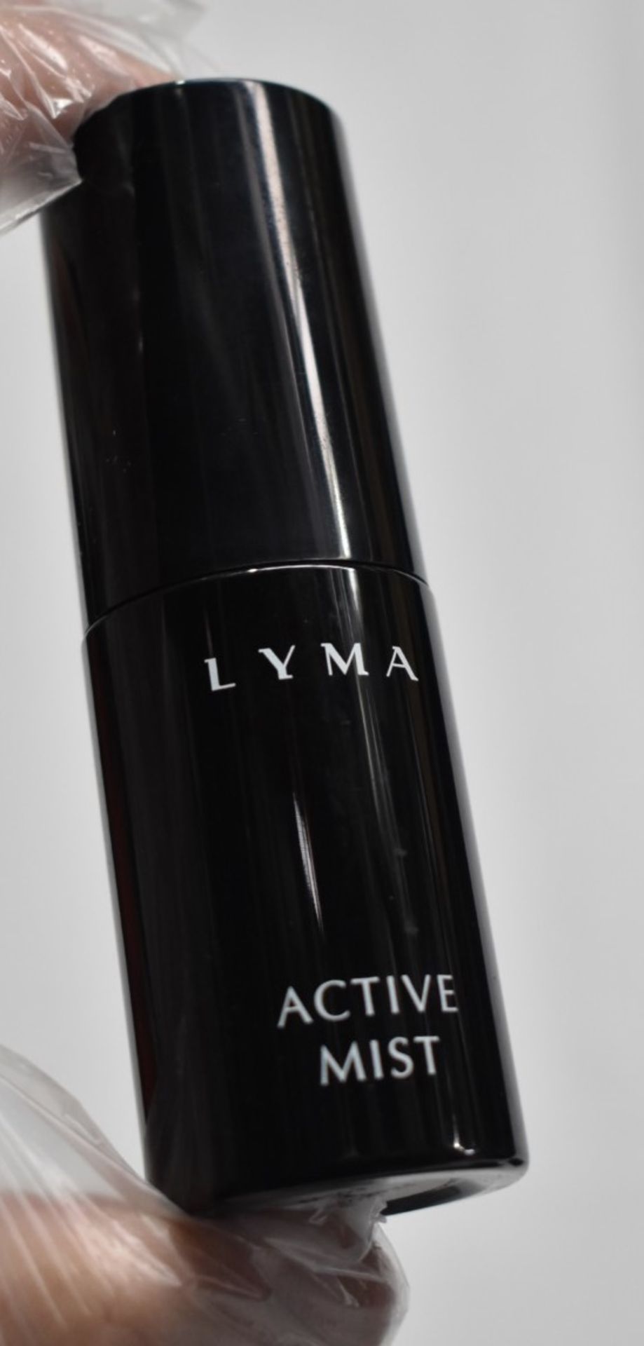 1 x LYMA Home Laser Skincare Treatment Starter Kit With Active Mist and Priming Serum - RRP £1,999 - Image 15 of 22