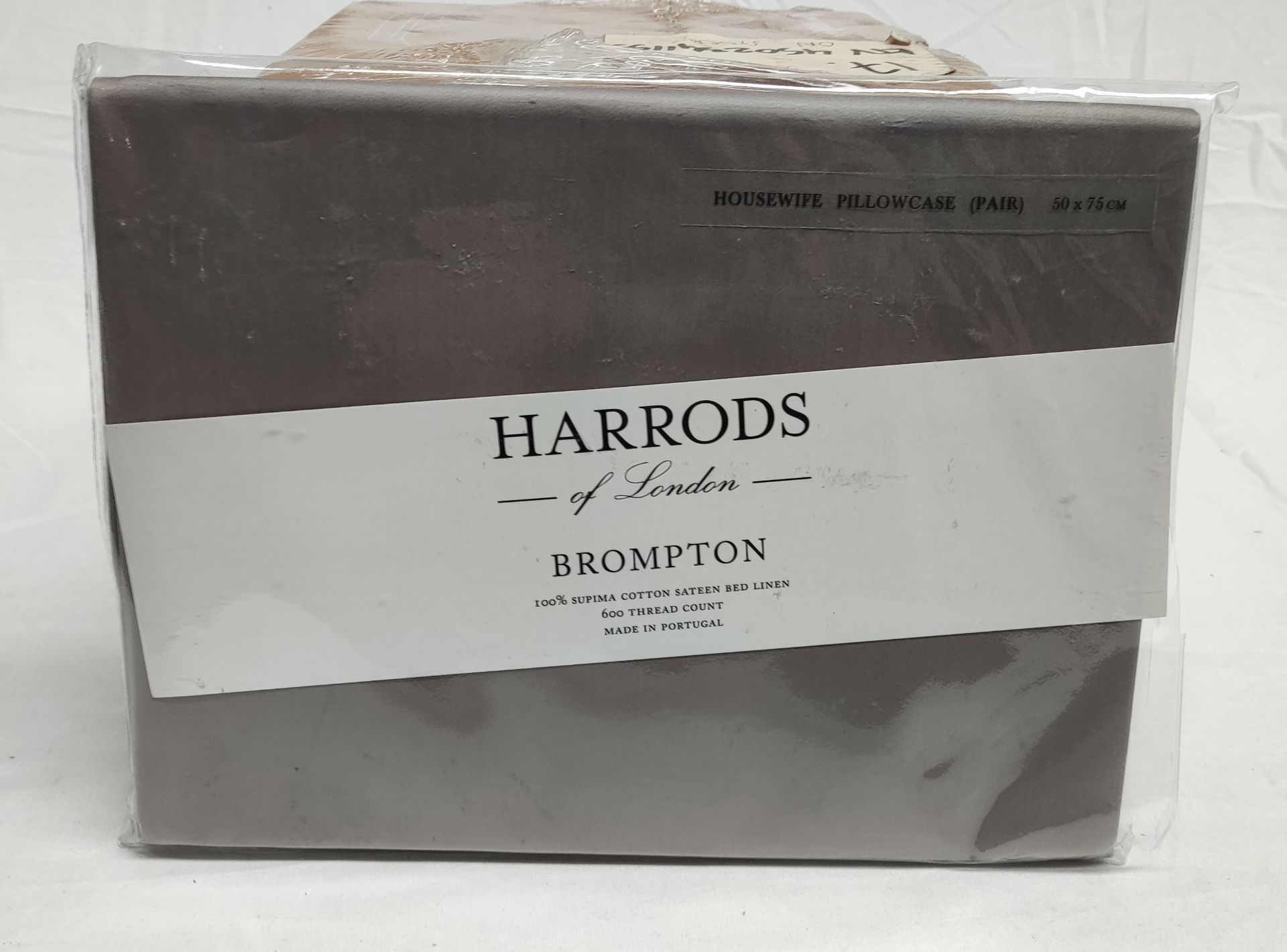 1 x HARRODS OF LONDON Brompton Housewife Pillowcase Pair (50cm X 75cm) - Original RRP £89 - Ref: - Image 3 of 10