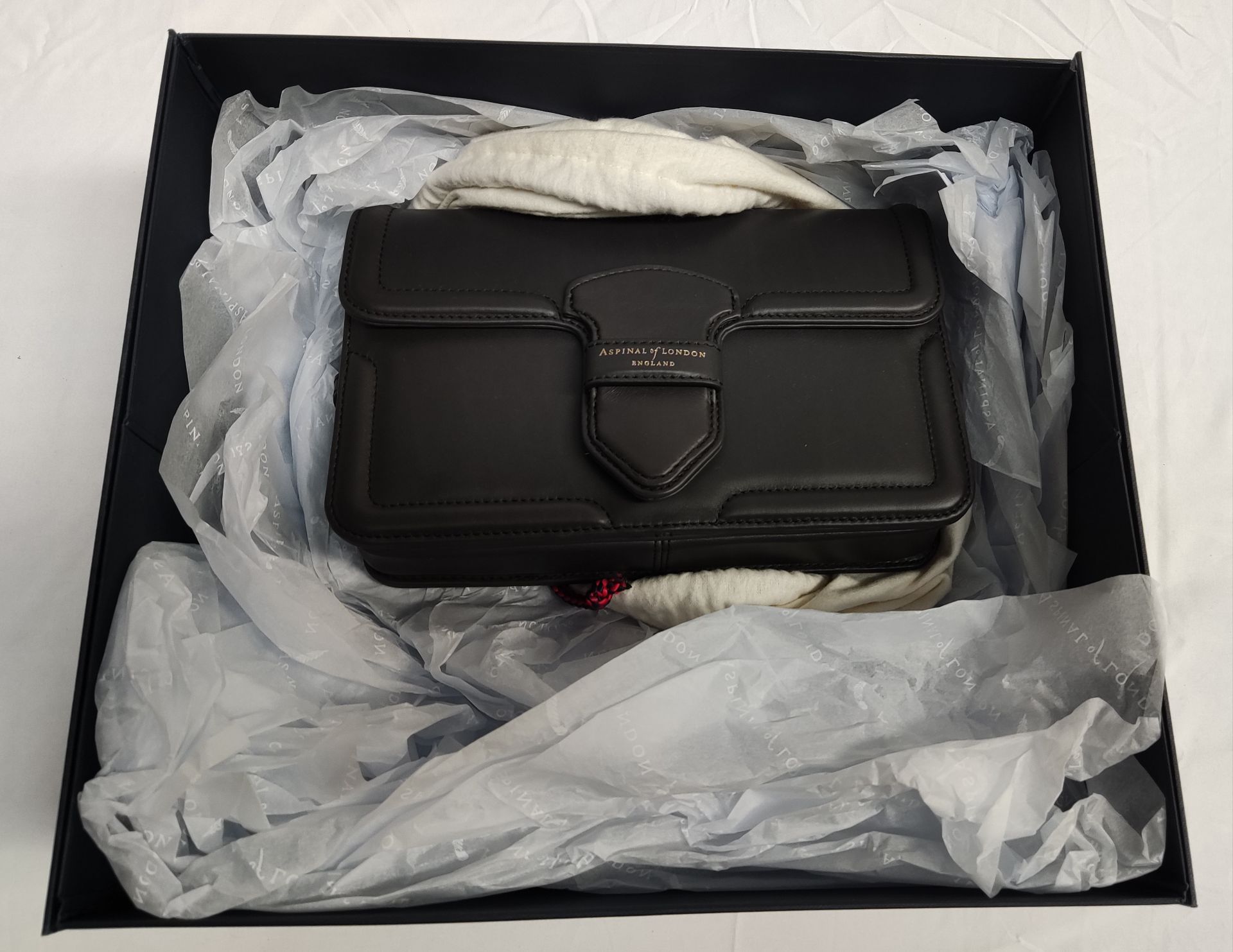 1 x ASPINAL OF LONDON The Resort Leather Bag In Smooth Black - Boxed - Original RRP £525 - Ref: - Image 12 of 24