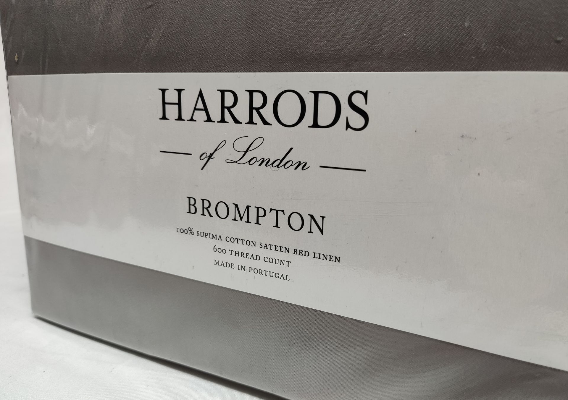 1 x HARRODS OF LONDON Brompton Housewife Pillowcase Pair (50cm X 75cm) - Original RRP £89 - Ref: - Image 6 of 9