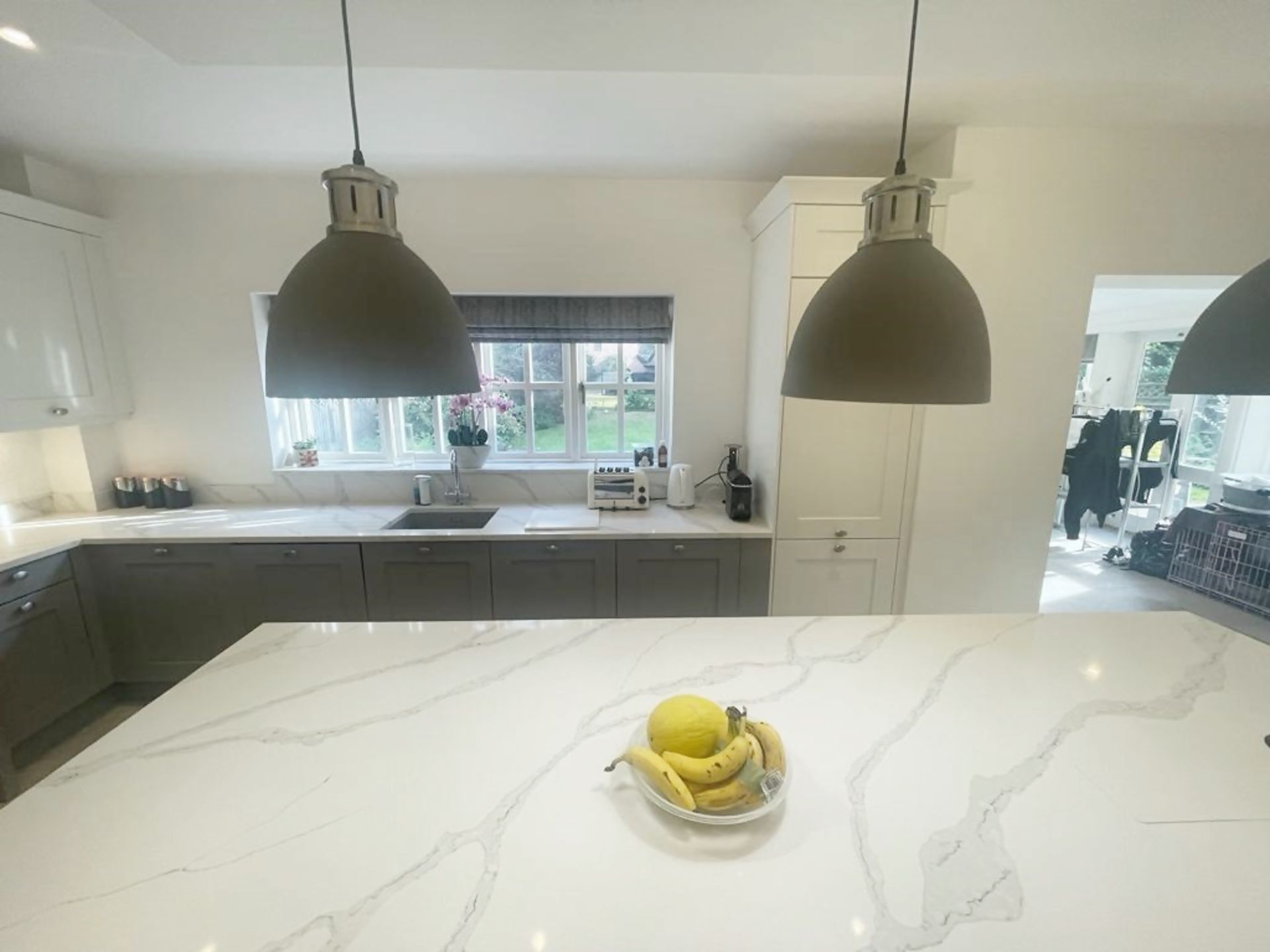 1 x SIEMATIC Bespoke Shaker-style Fitted Kitchen, Utility Room, Appliances & Modern Quartz Surfaces - Image 131 of 153