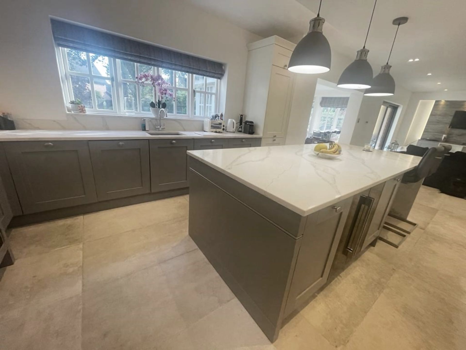 1 x SIEMATIC Bespoke Shaker-style Fitted Kitchen, Utility Room, Appliances & Modern Quartz Surfaces - Image 133 of 153