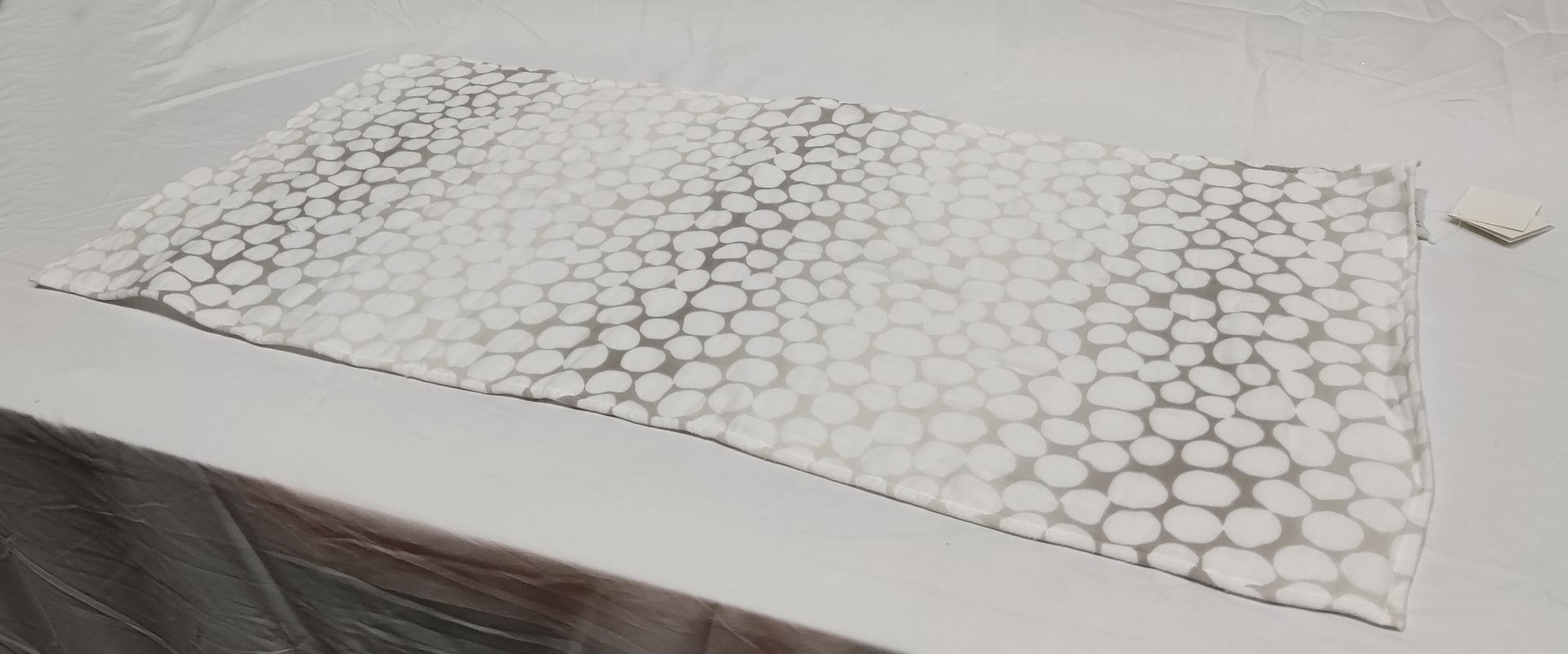 1 x UCHINO Japanese Fine Pattern Hand Towel 50X100cm - Grey - Original RRP £69.96 - Ref: 7395403/ - Image 6 of 10