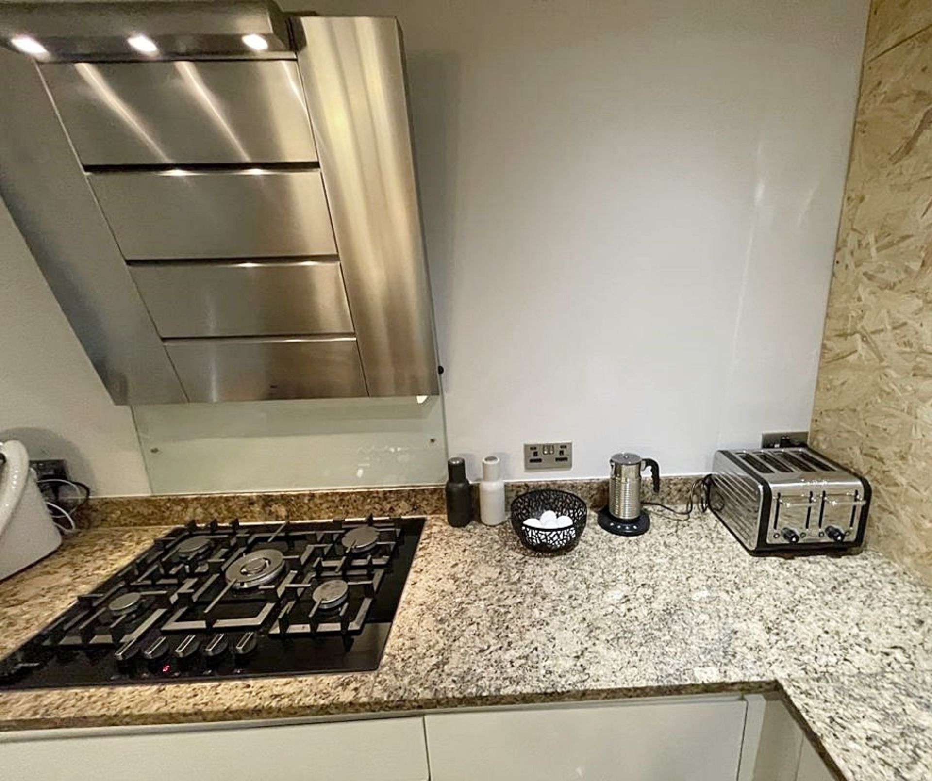 1 x Stunning PARAPAN Handleless Fitted Kitchen with Neff Appliances, Granite Worktops & Island - Image 27 of 126