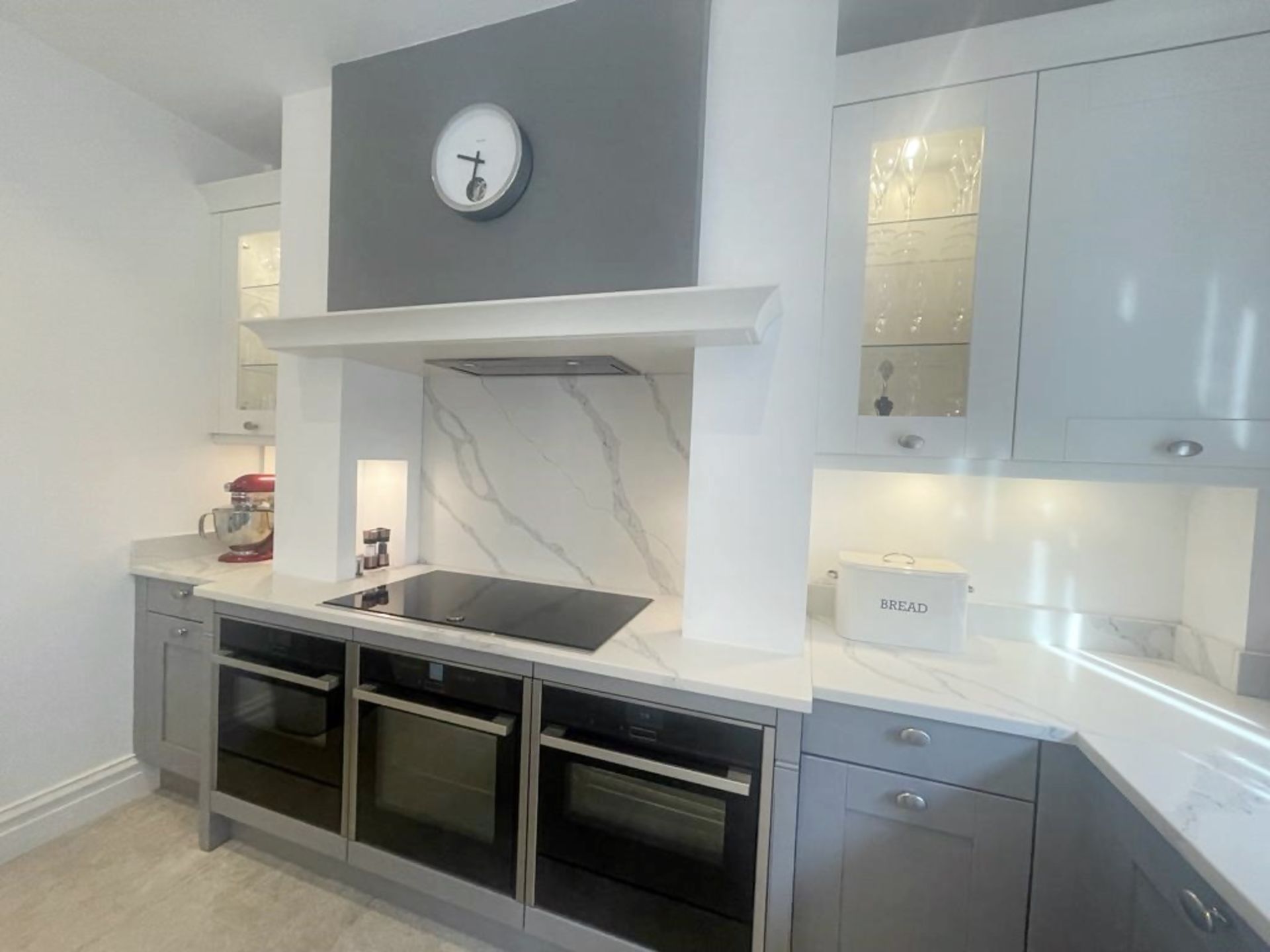 1 x SIEMATIC Bespoke Shaker-style Fitted Kitchen, Utility Room, Appliances & Modern Quartz Surfaces - Image 8 of 153