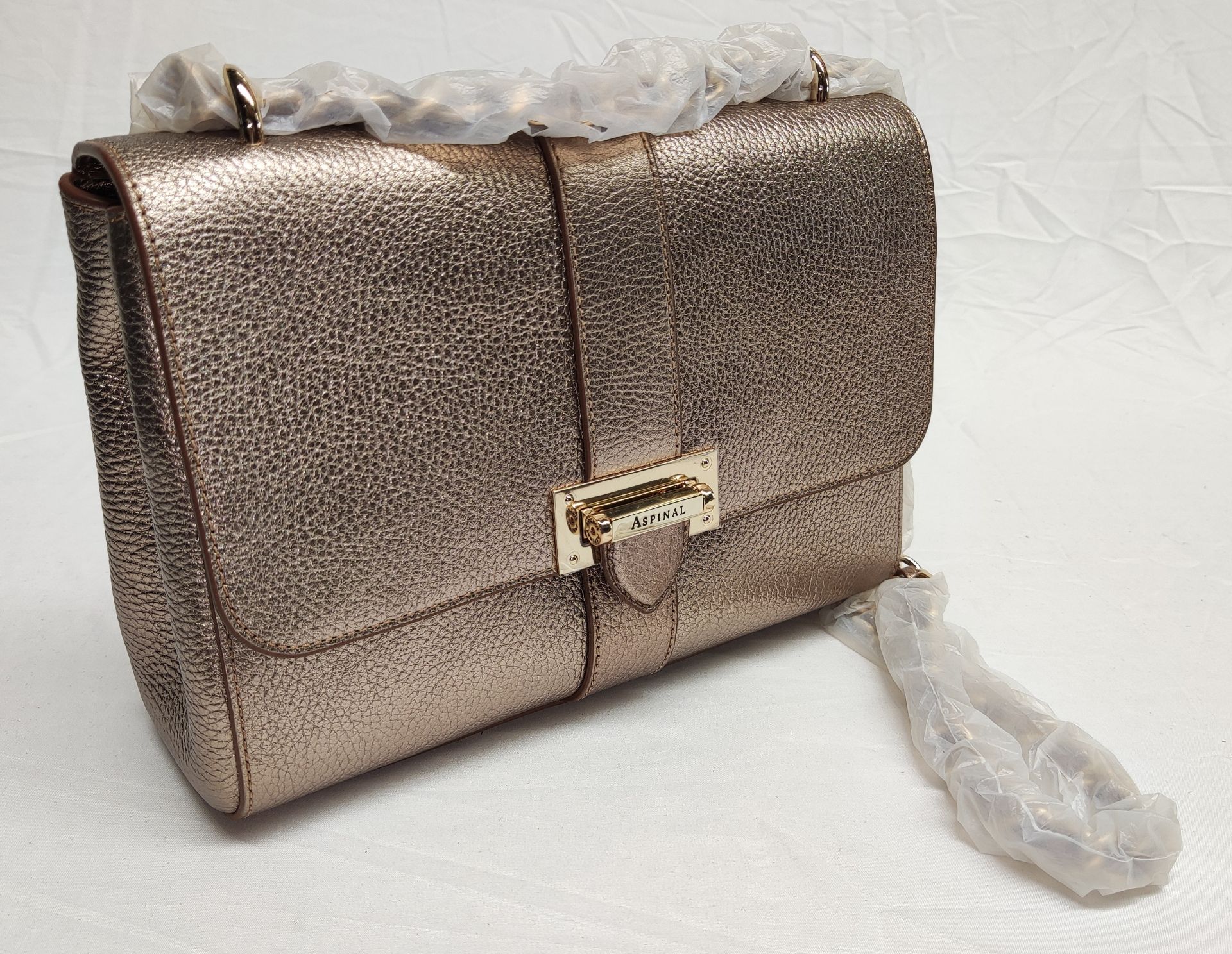 1 x ASPINAL OF LONDON Lottie Small Leather Shoulder Bag In Champagne - New/Boxed - Original RRP £550 - Image 2 of 19