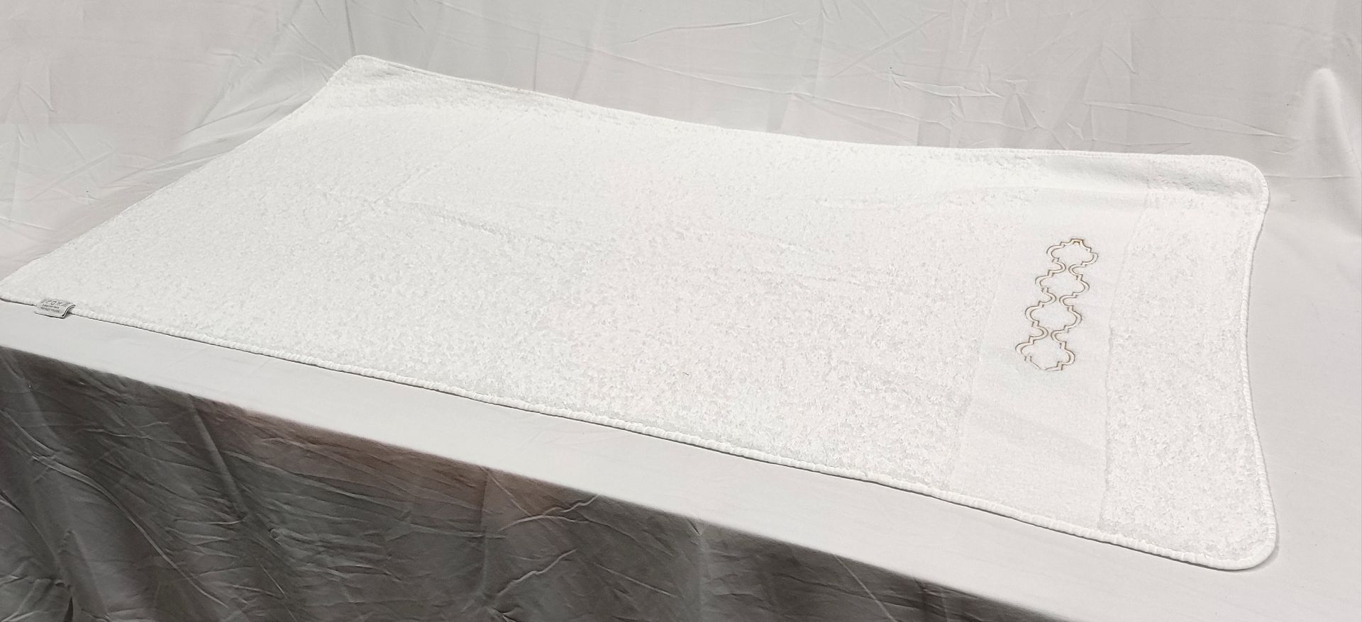 1 x ABYSS & HABIDECOR Chanti Bath Towel 70X140cm In 108 Gold - Original RRP £139 - Ref: 5140192/ - Image 6 of 9