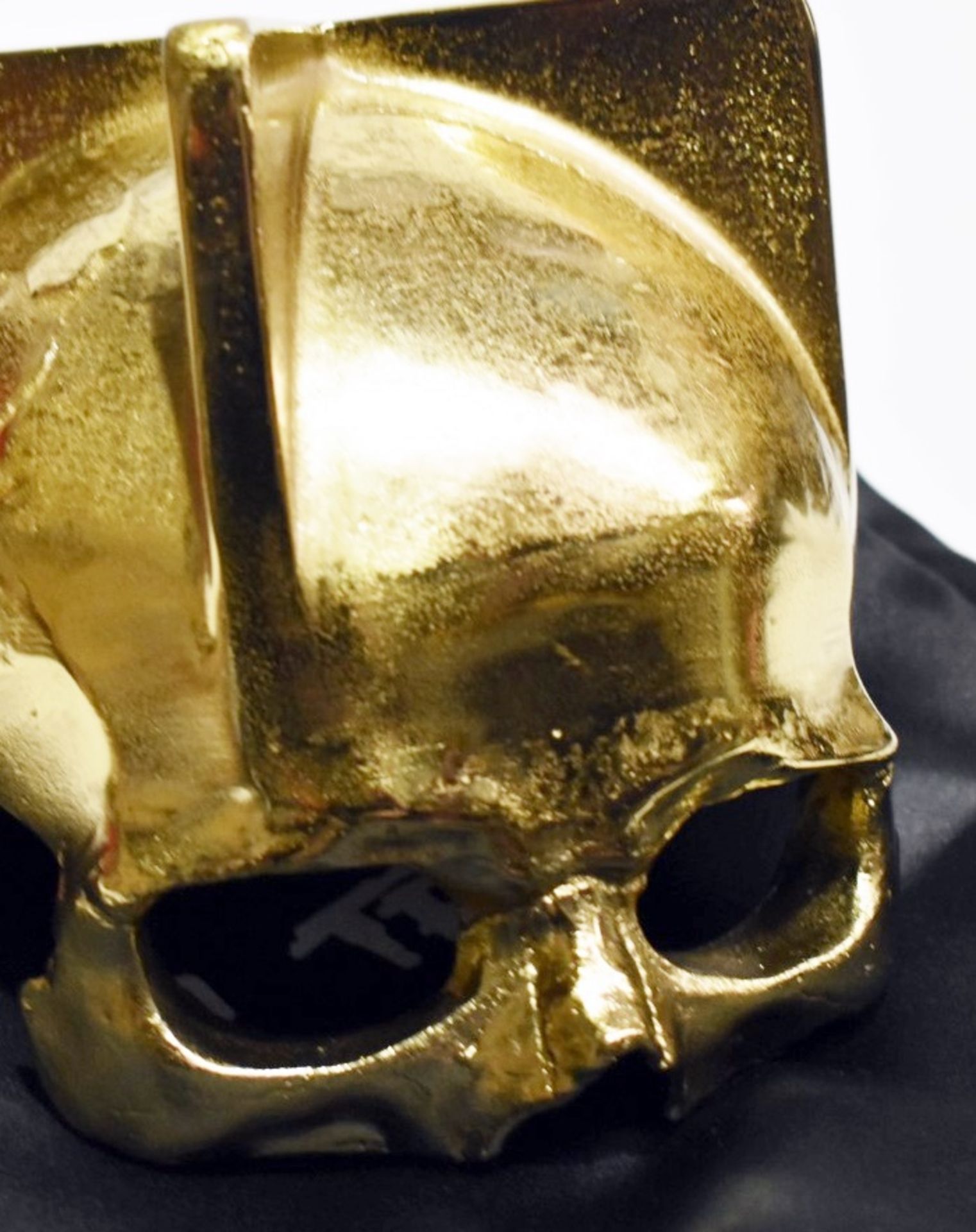 1 x BUSTER+PUNCH x TRAVIS BAKER (Blink-182) Designer Brass Skull Bowl, 18cm - Original Price £189.00 - Image 6 of 13