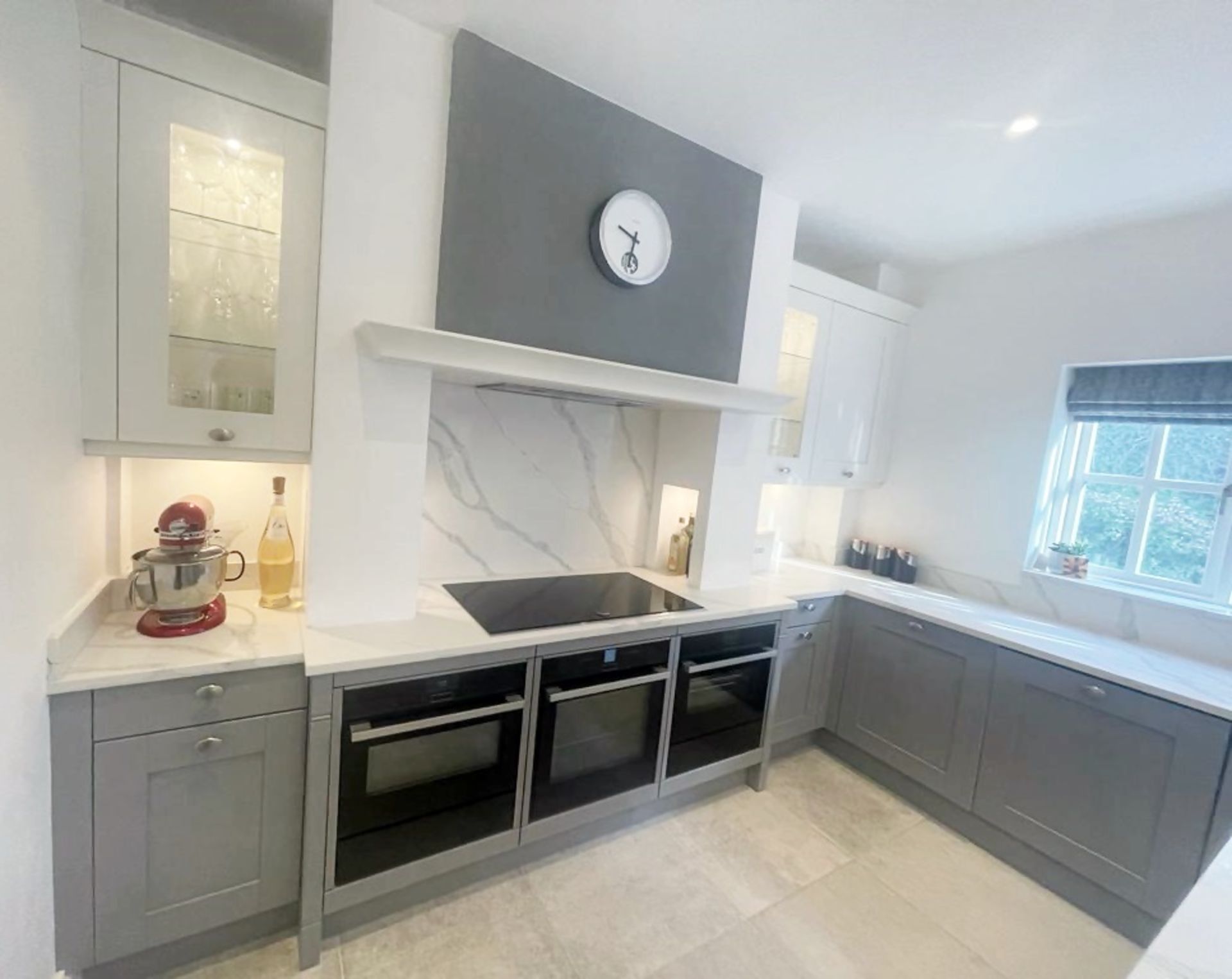 1 x SIEMATIC Bespoke Shaker-style Fitted Kitchen, Utility Room, Appliances & Modern Quartz Surfaces - Image 2 of 153