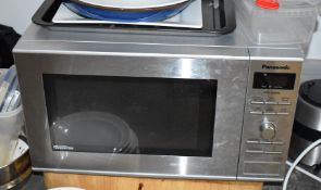 1 x Panasonic Eco 1000w Microwave Oven