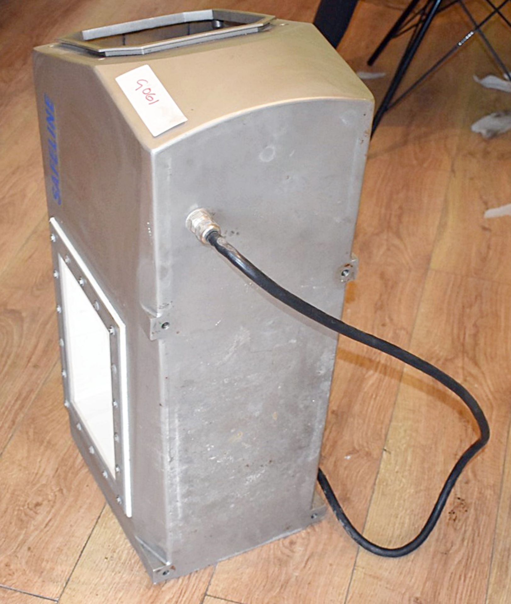 1 x SAFELINE R Series Metal Detector - Ref: G061 G/IT - CL011 - Location: Altrincham WA14 - Image 3 of 8