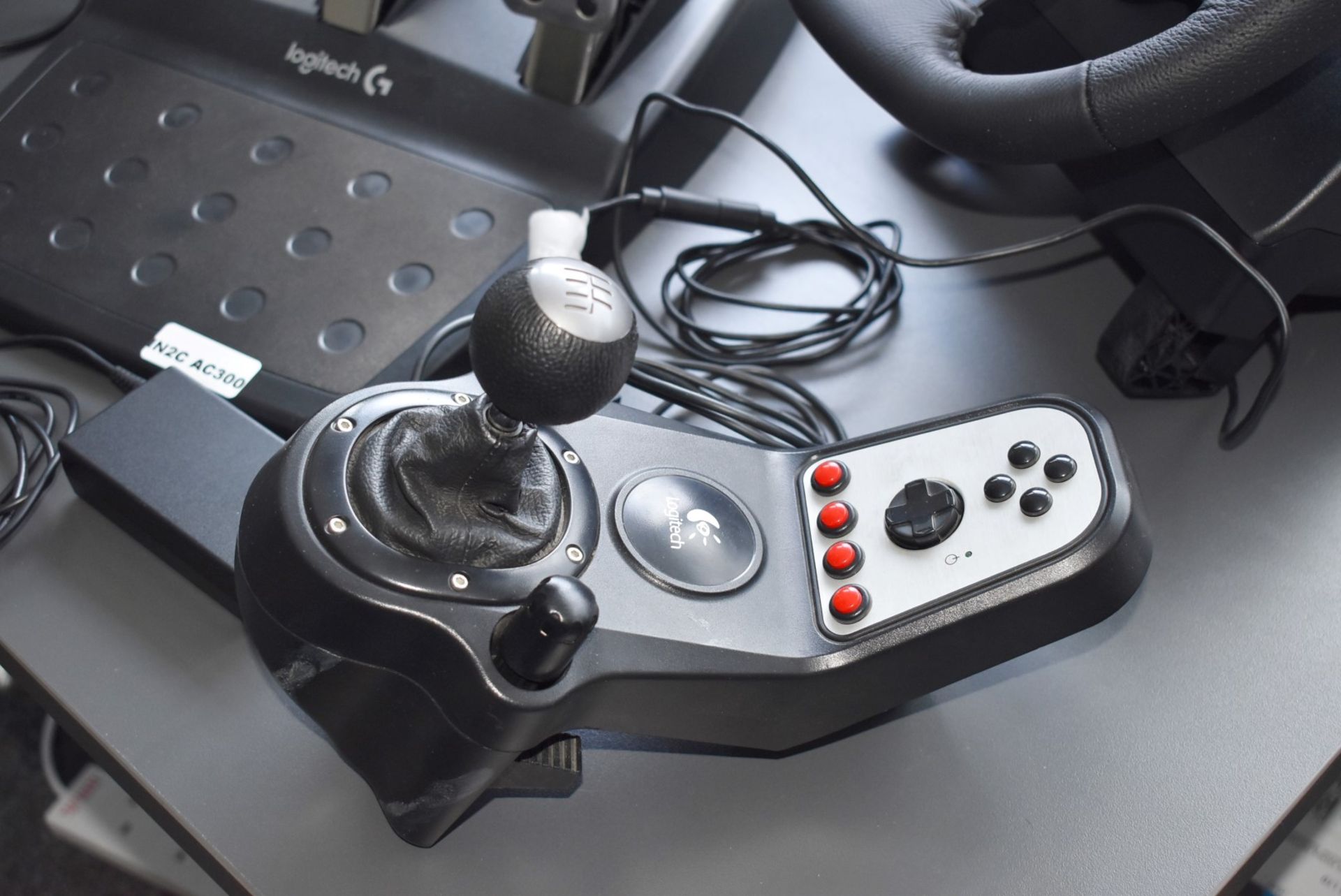 1 x Logitech G920 Driving Force Racing Wheel, Floor Pedals and G25 Gear Shifter - Image 4 of 6