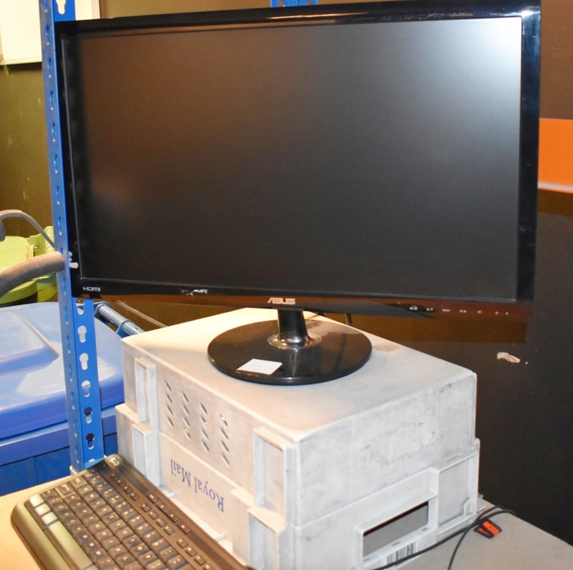 1 x Asus 24 Inch Flatscreen Monitor With a Microsoft Keyboard and Mouse - Includes Power Cable - Image 4 of 8