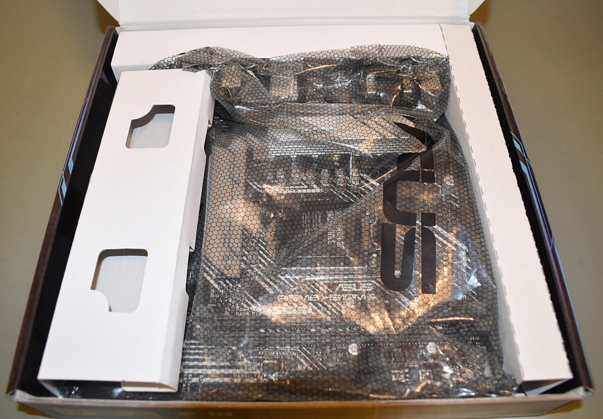 1 x Asus Prime H510M-A Motherboard For LGA1200 Intel Processors - Boxed With Accessories - Sample - Image 4 of 6