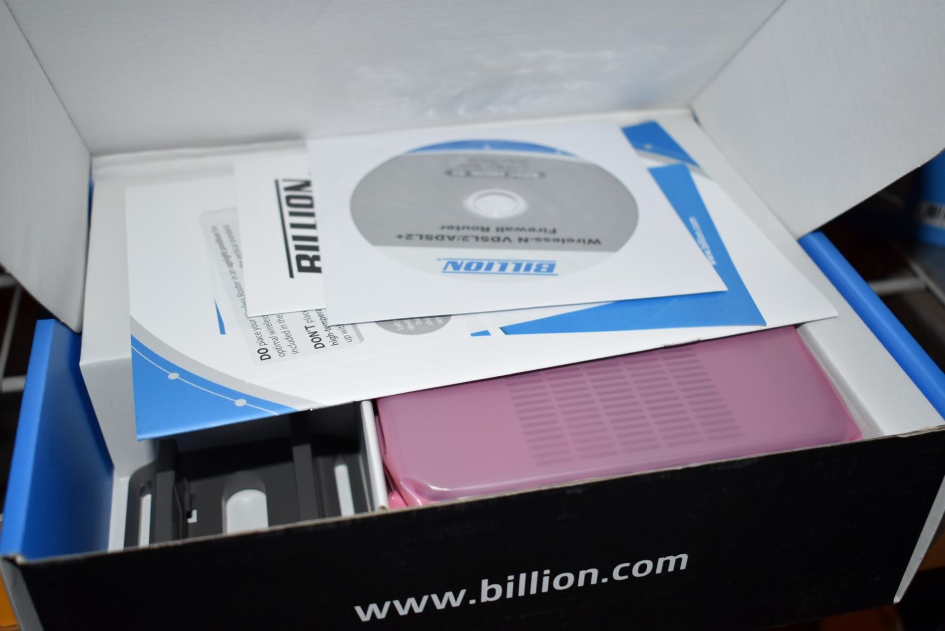 1 x Billion BiPAC 8800NL R2 VDSL2/ADSL2+ Firewall Router - New Boxed Stock - RRP £84 - Image 3 of 3