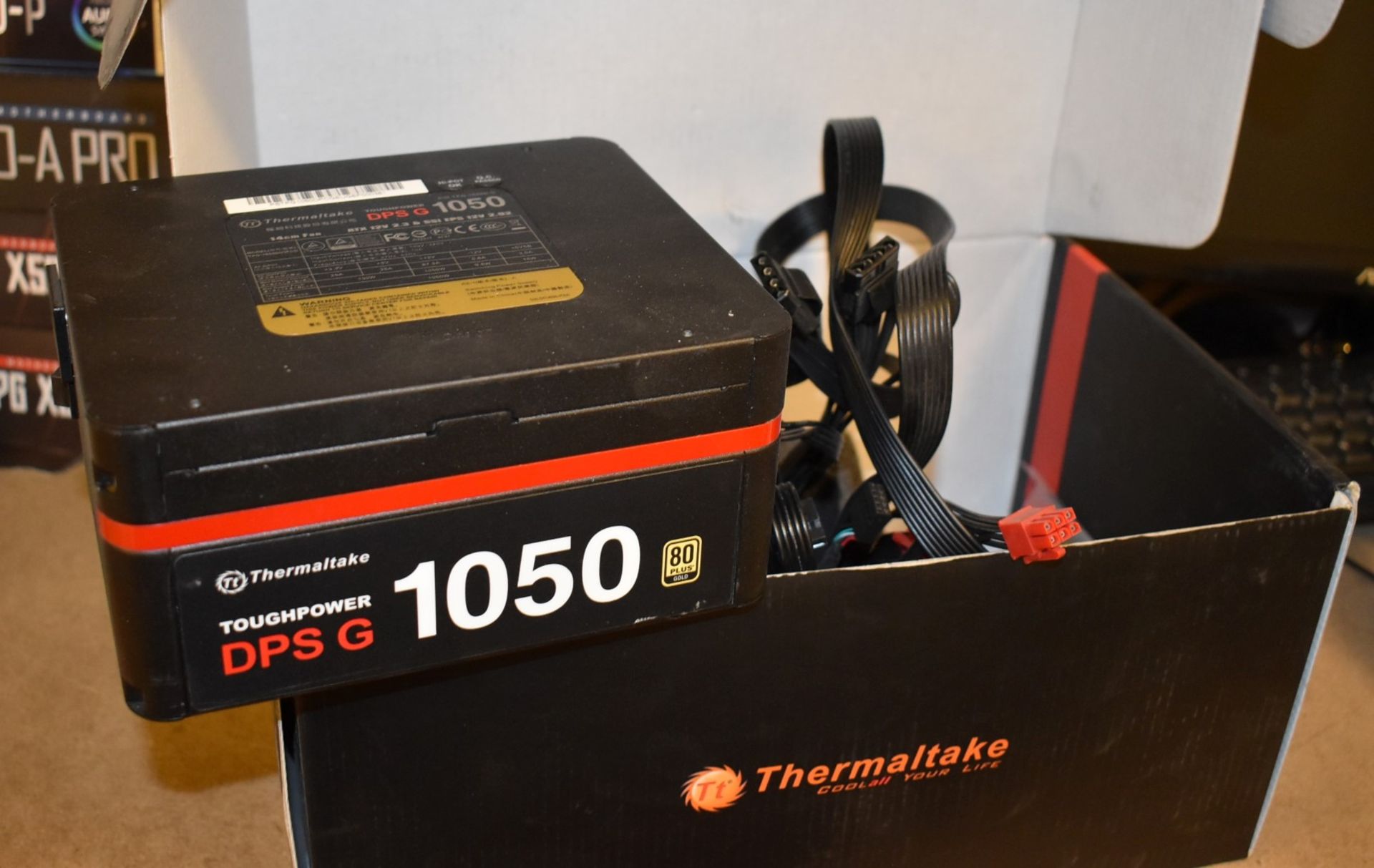 1 x Thermaltake Toughpower DPSG 1050w 80 Plus Gold Modular Power Supply - Boxed With Cables - Image 2 of 4