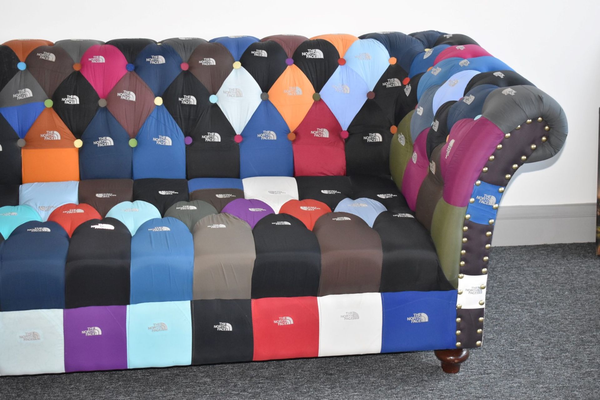1 x Chesterfield Style Sofa Upholstered in North Face Stitched Fabrics - Image 4 of 10