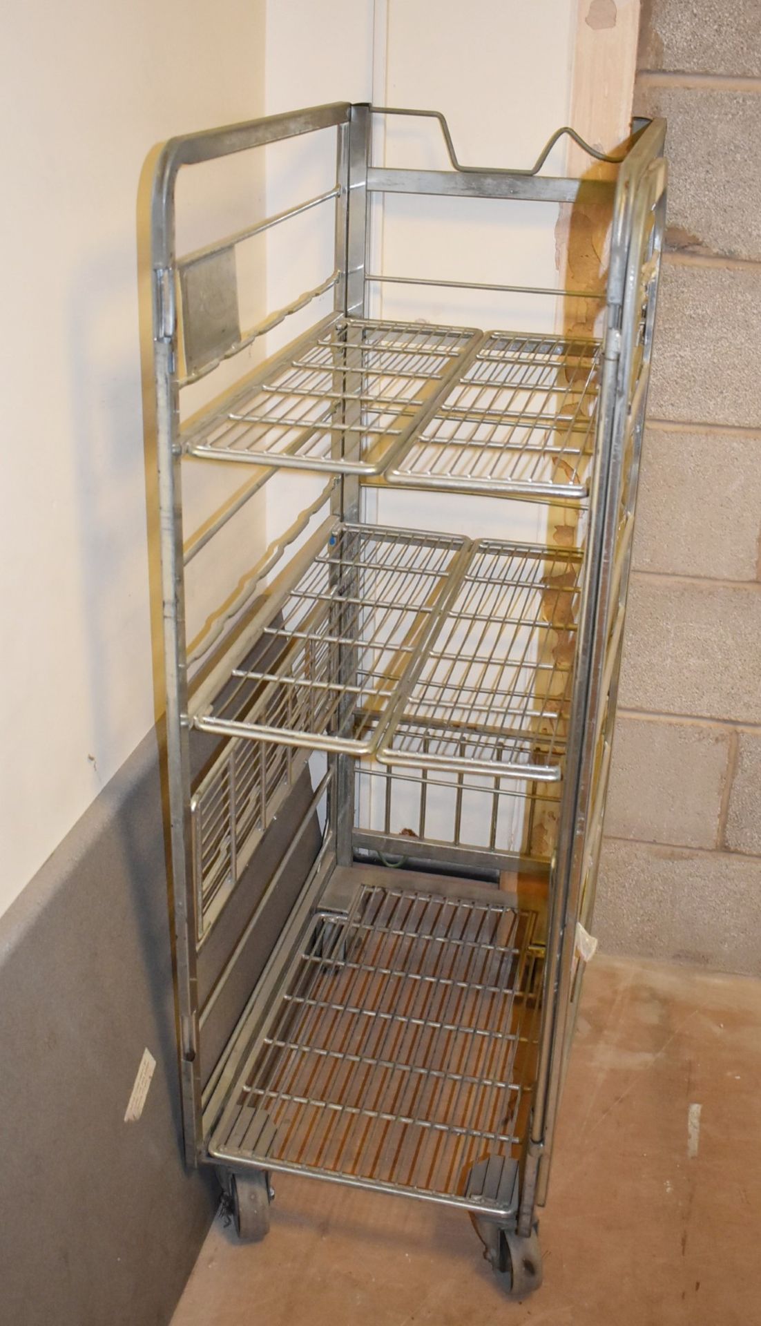 2 x Metal Milk Cage Trolleys - Ref: AC140 GFBR - CL646 - Location: Manchester, M12 Collection - Image 4 of 4