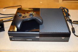 1 x Xbox One Games Console With Wireless Controller, Kinect Motion Sensor and Power Supply