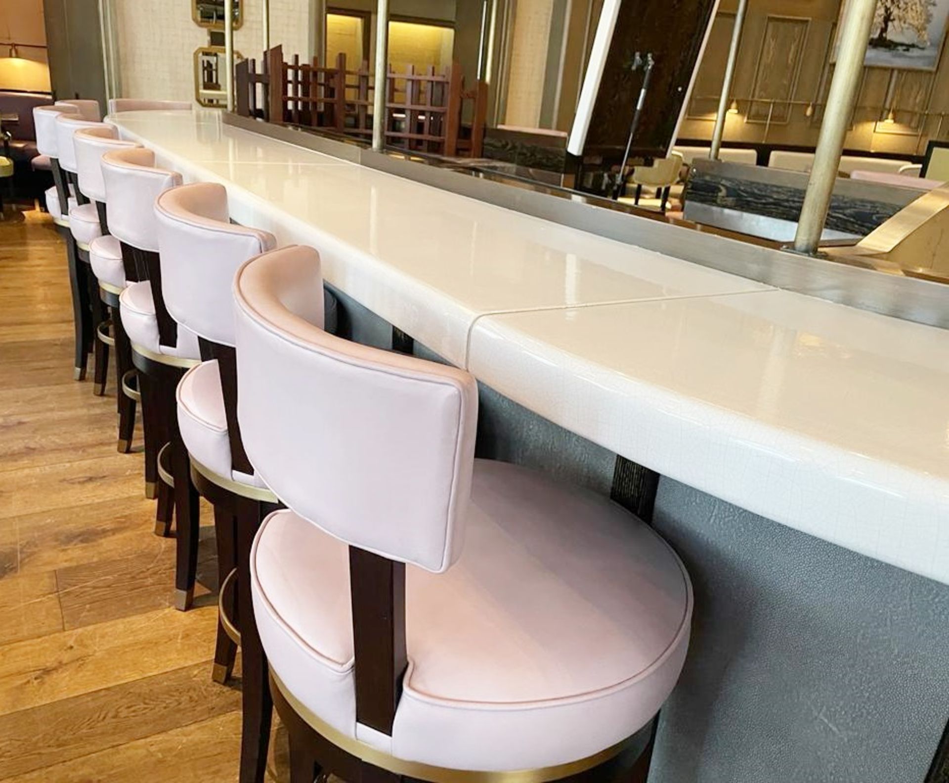 1 x Luxury Curved Restaurant 5.5-Metre Centrepiece Bar, Clad in Timber & Leather with 18 x Stools - Image 33 of 72