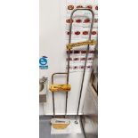 1 x Zio Pepe Pizza Paddle Support Stand