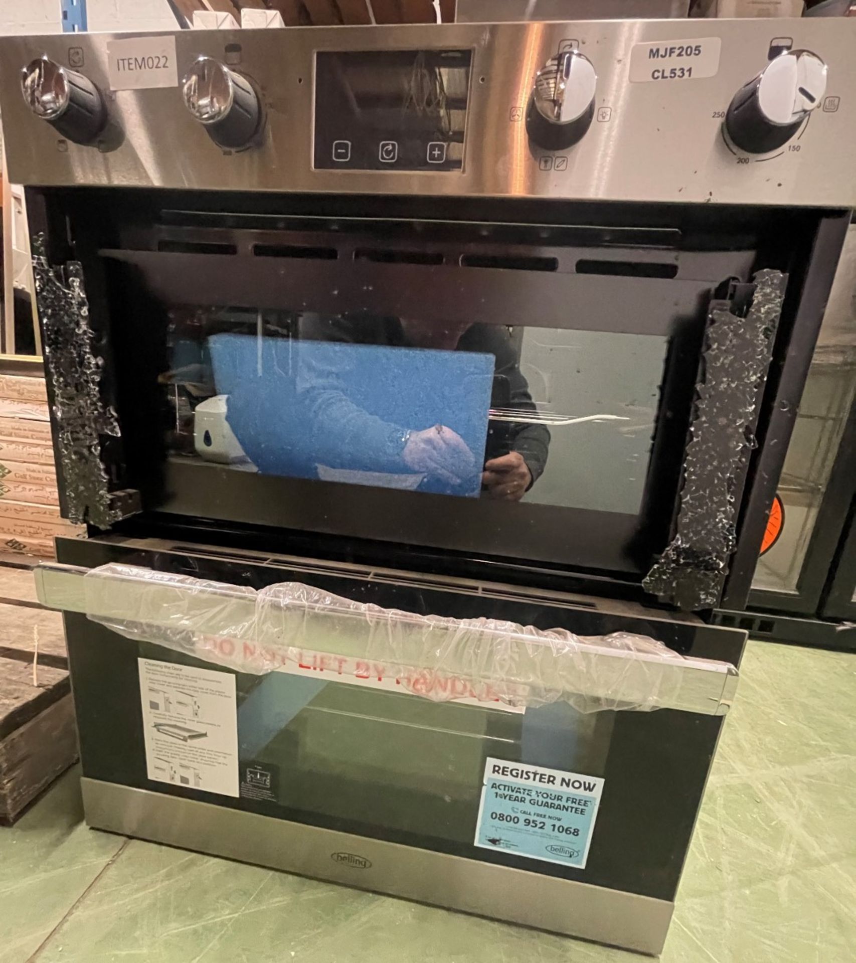 1 x Belling Integrated Oven - New and Unused With Damaged Glass Door - Image 3 of 7