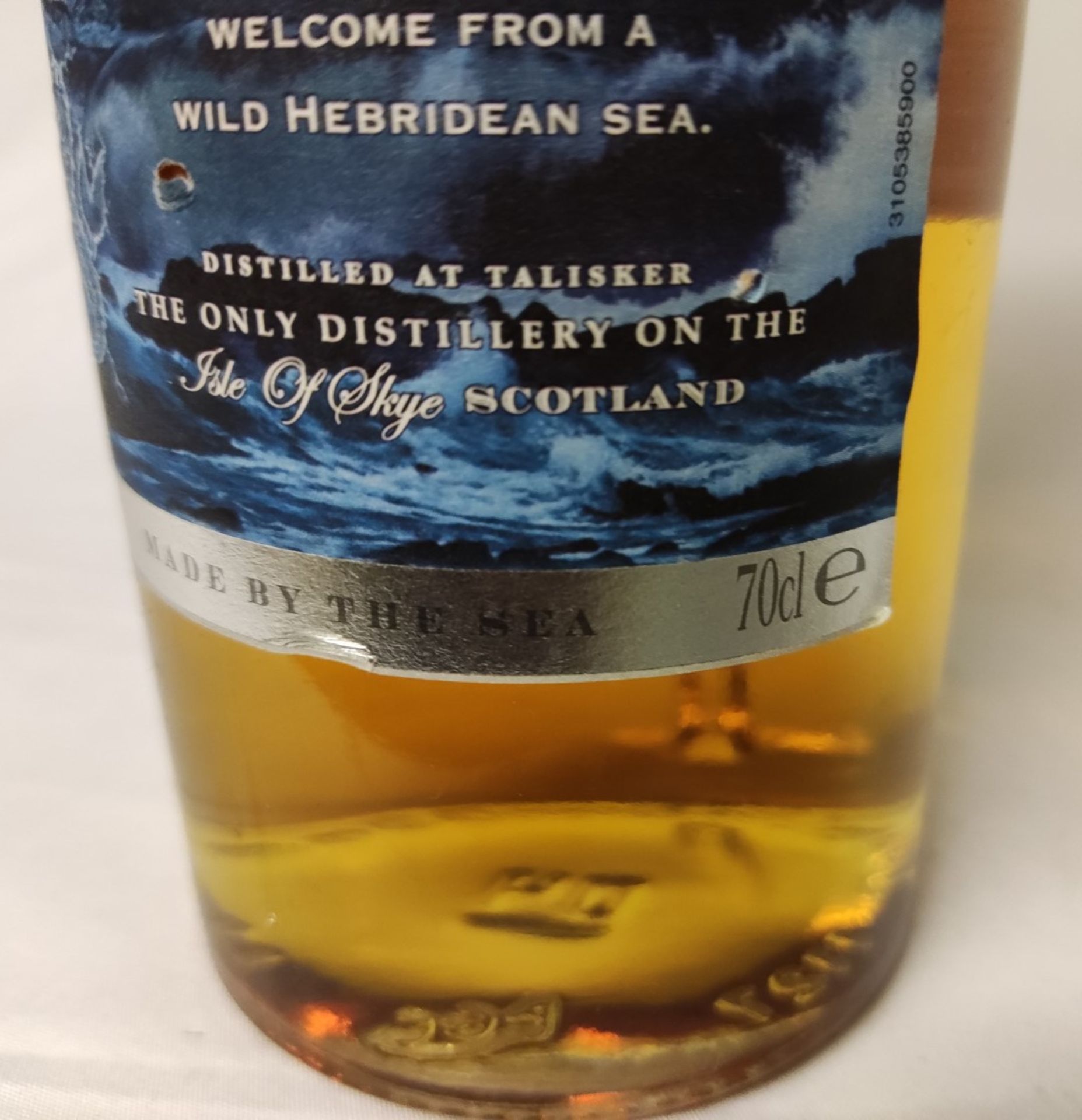 1 x Bottle of Talisker Storm Single Malt Scotch Whisky - 70cl - Retail Price £46 - Ref: WAS447/ - Image 4 of 7
