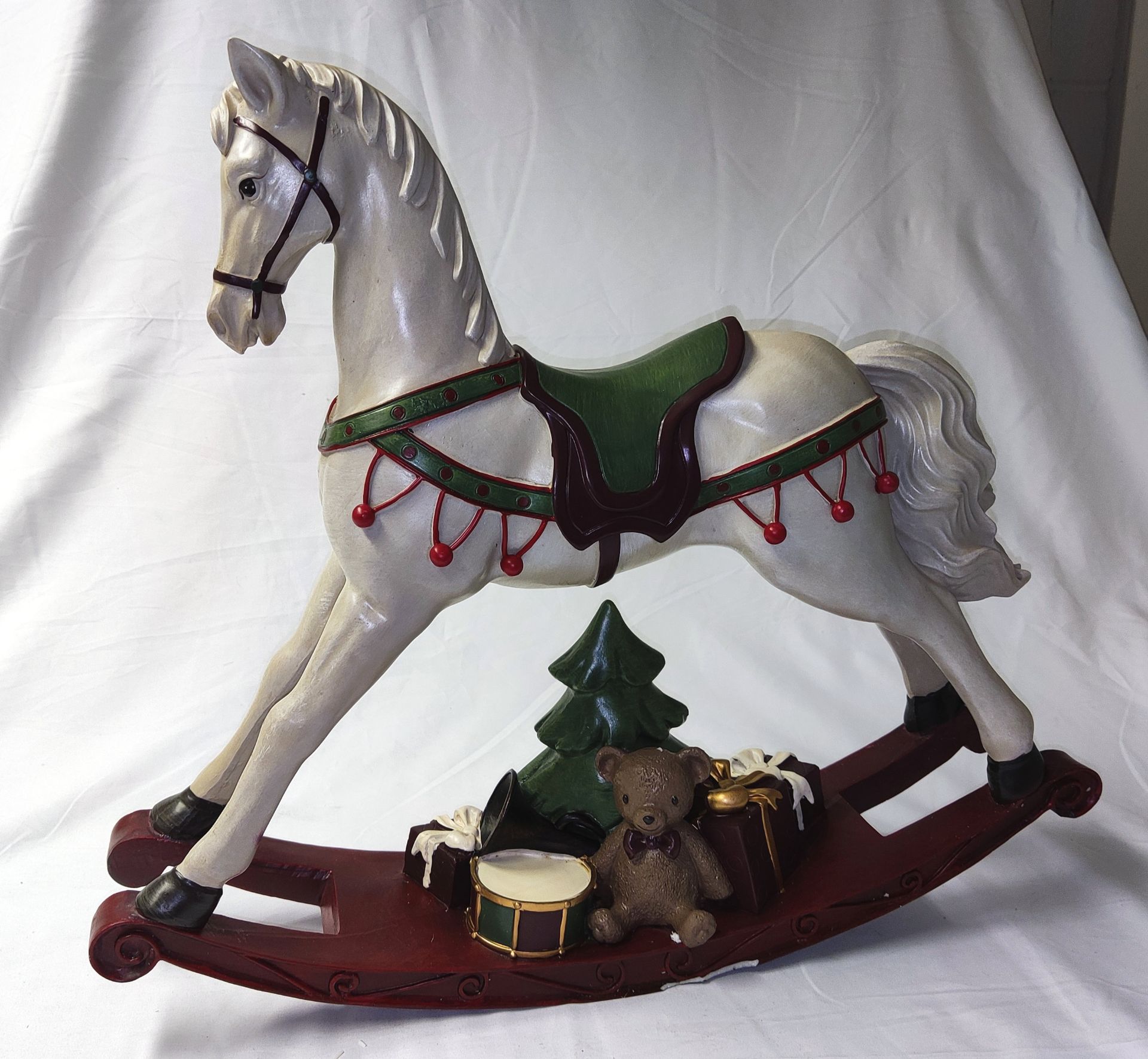 1 x HARRODS Large Rocking Horse Christmas Ornament - 55Cm Long, 48Cm Tall - RRP £169 - Ref: - Image 2 of 14