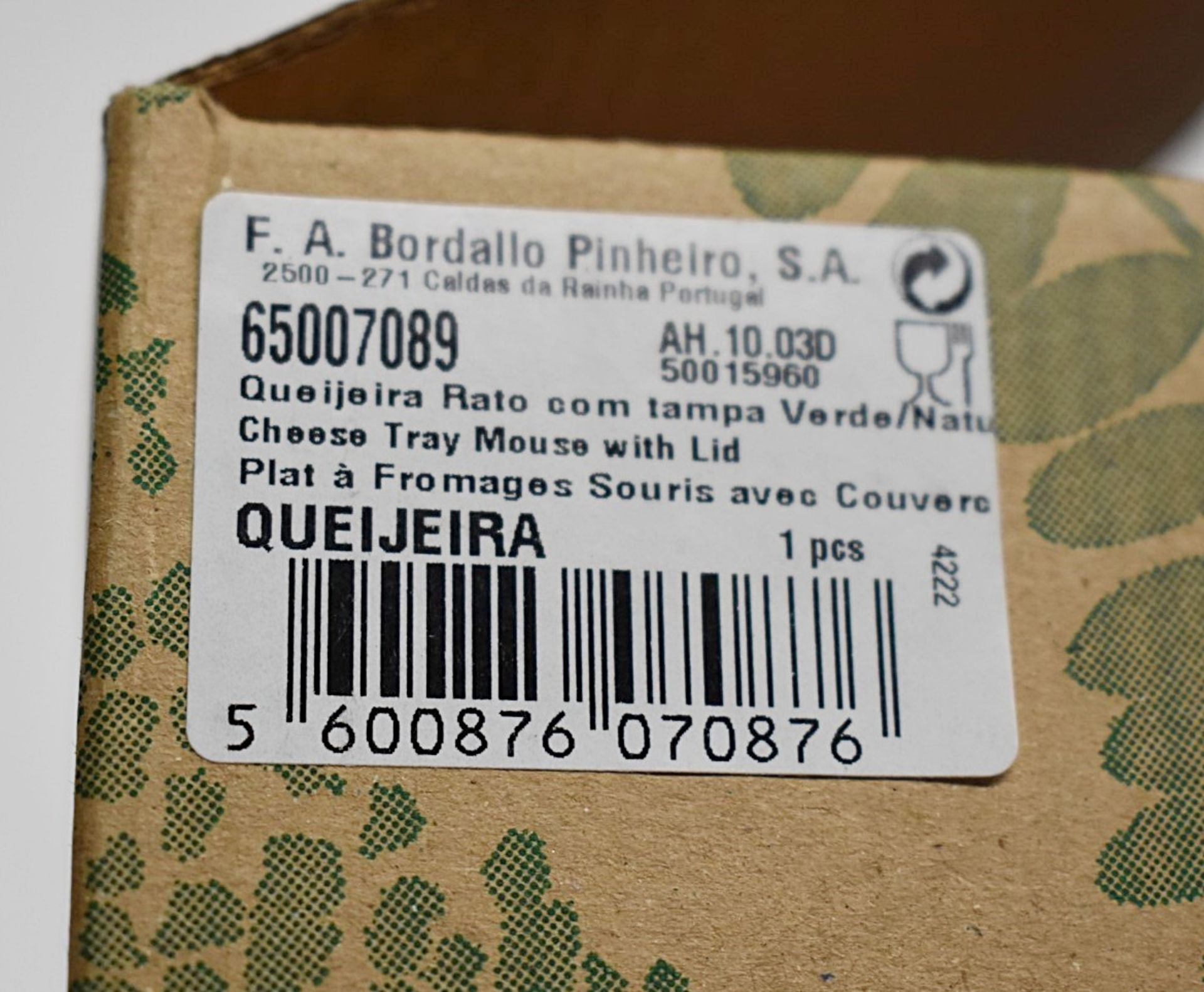 1 x BORDALLO PINHEIRO Ceramic Cheese Plate with Lid (30.5cm) - Original Price £126.00 - Image 5 of 12