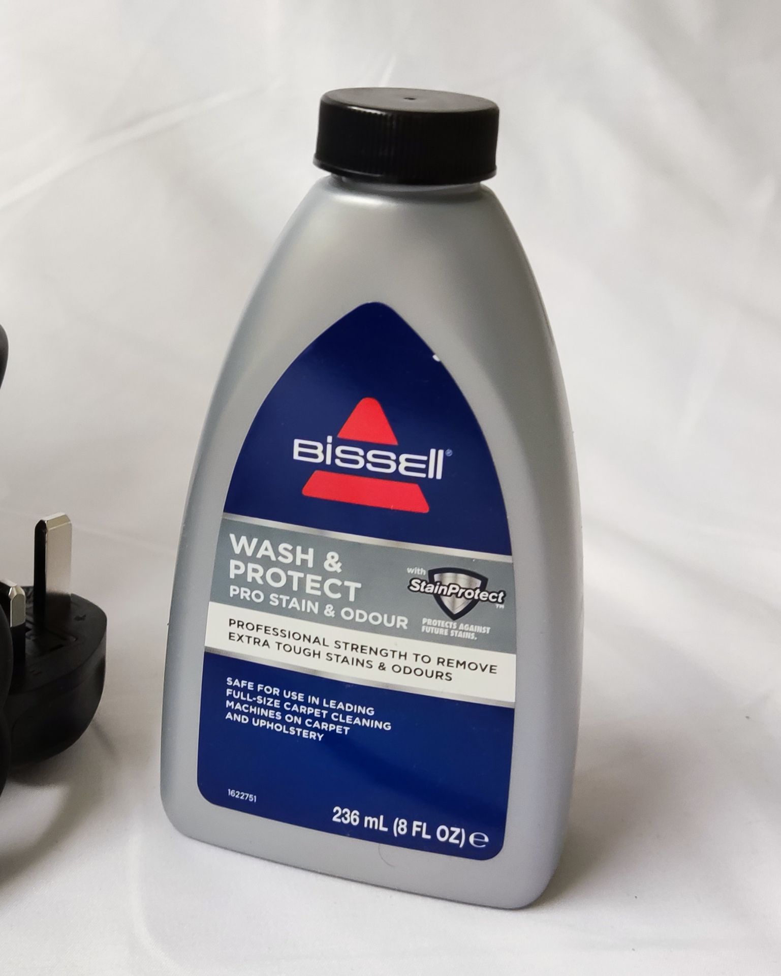 1 x BISSELL Spotclean Pro Portable Carpet & Upholstery Washer - New/Boxed - RRP £179.99 - Ref: - Image 11 of 15