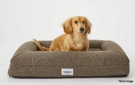 1 x TEDDY LONDON Medium Sized Brown/Khaki Boucle Dog Bed - New/Boxed - RRP £169 - Ref: 7279340/