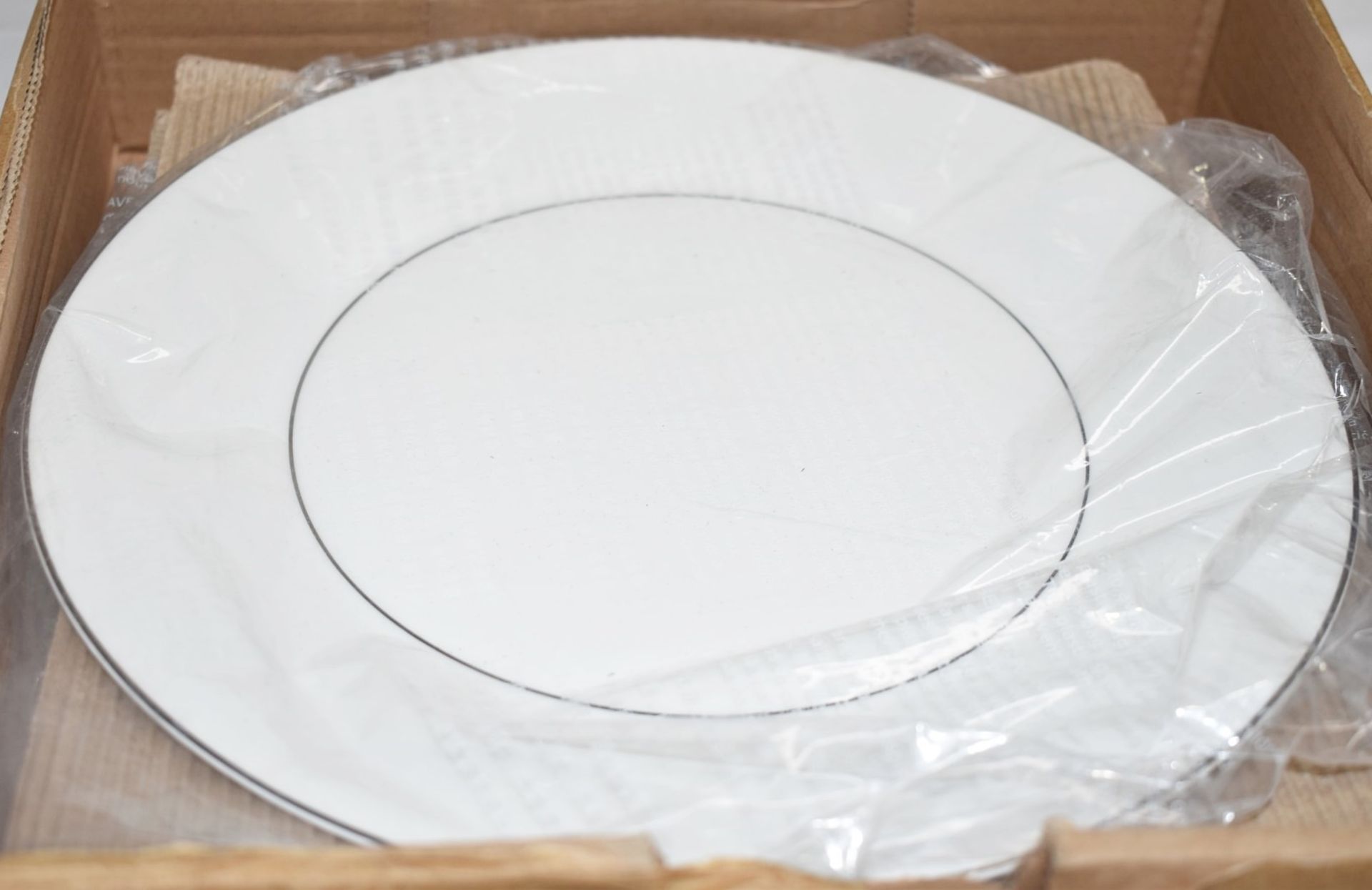 4 x WEDGWOOD / JASPER CONRAN Platinum 27cm Dinner Plates - Original Price £120.00 - Image 6 of 6