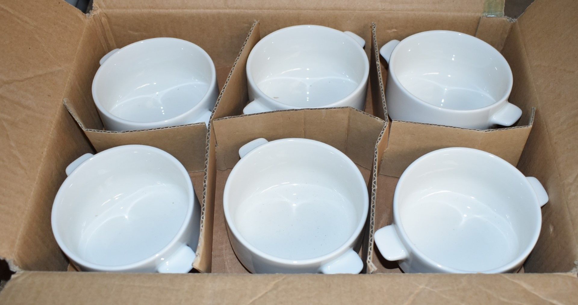 12 x RAK Porcelain Banquet 30cl Ivory Porcelain Lugged Soup Bowls With Handles - Type: BACS02 - - Image 4 of 6