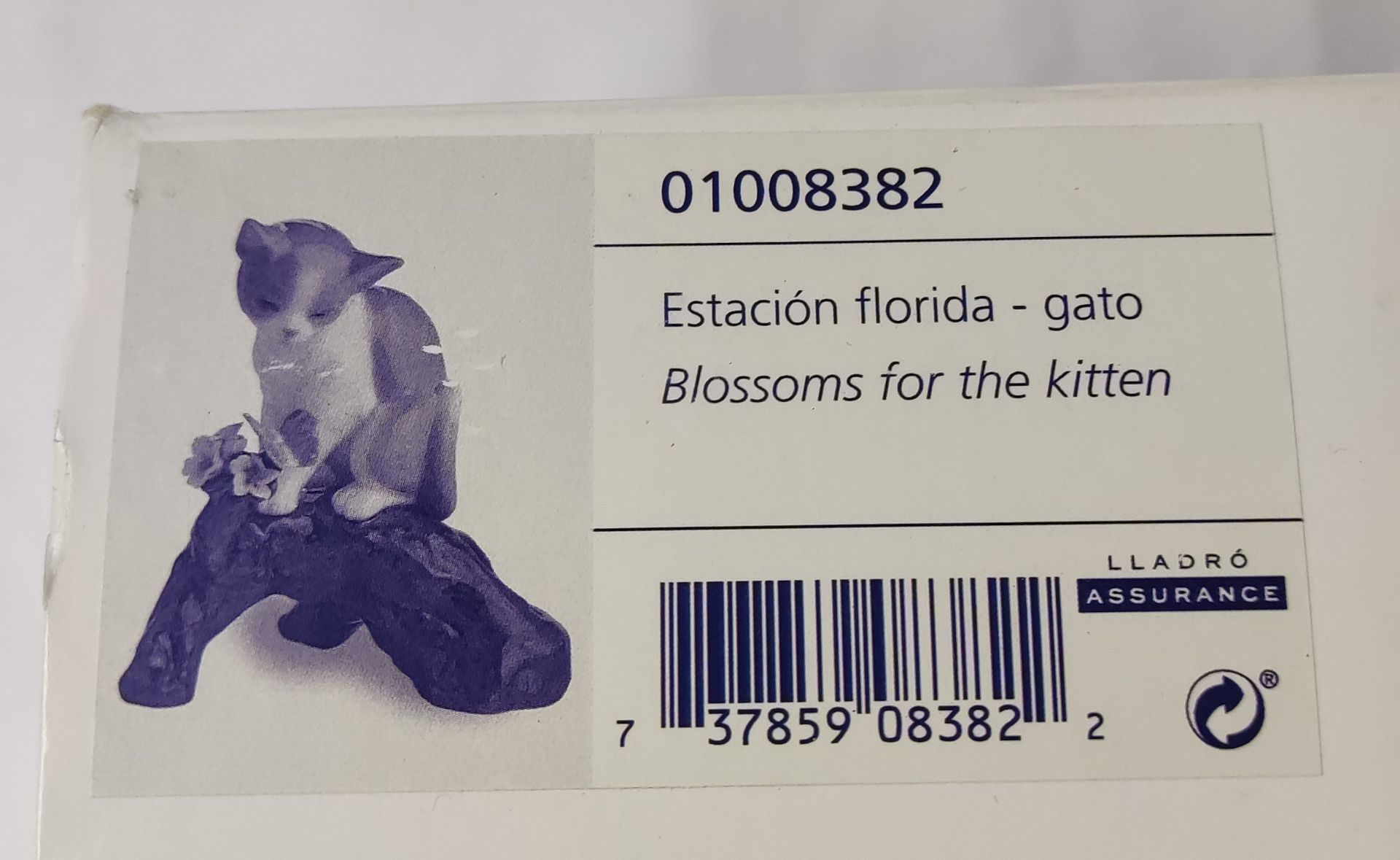 1 x LLADRO Blossoms For The Kitten Cat Porcelain Figurine - New/Boxed - RRP £270 - Ref: /HOC243/ - Image 20 of 21