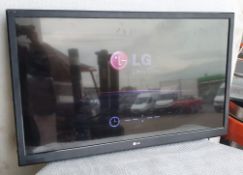 1 x LG 42" Television With Wall Brackets - Spares Or Repairs Only - Ref: RTV408 / WH2-SCT -