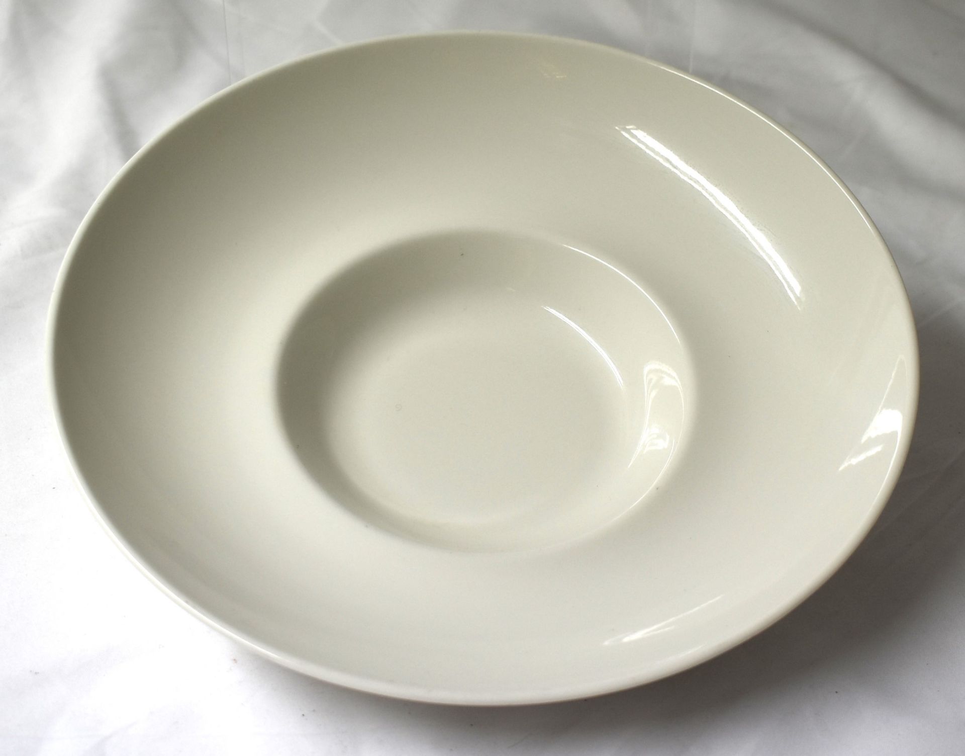 9 x RAK Porcelain Banquet 26cm Ivory Porcelain Wide Rim Soup Bowls - CL011 - Ref: PX278 - - Image 3 of 6