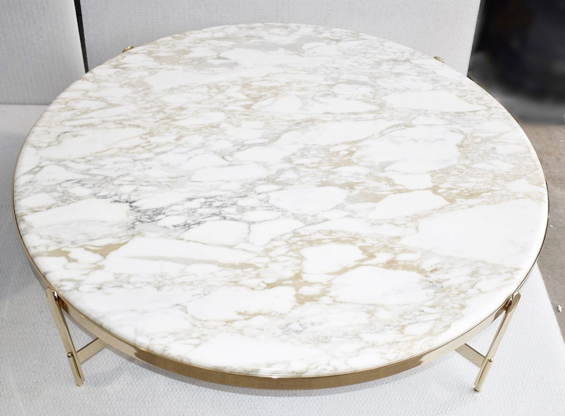 1 x ELIE SAAB MAISON 'Zenith' Luxury Italian Marble Topped Coffee Table - Original Price £6,480 - Image 2 of 6