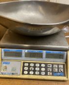 1 x Set of Digital Weighing Scales With Stainless Steel Bowl