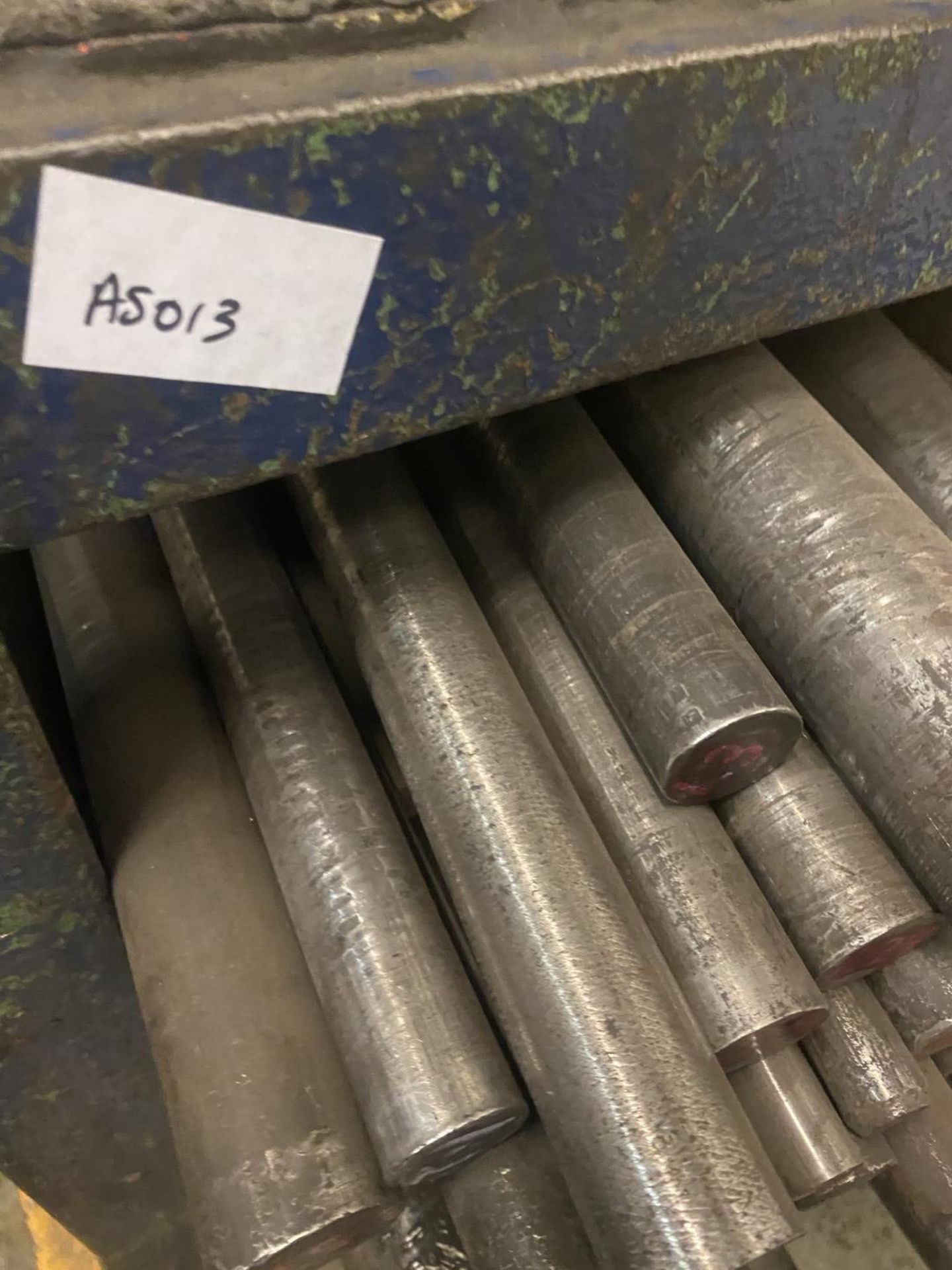 Approx 100 x Rollers For Forming Springs - Includes Storage Rack as Pictured - Image 2 of 4
