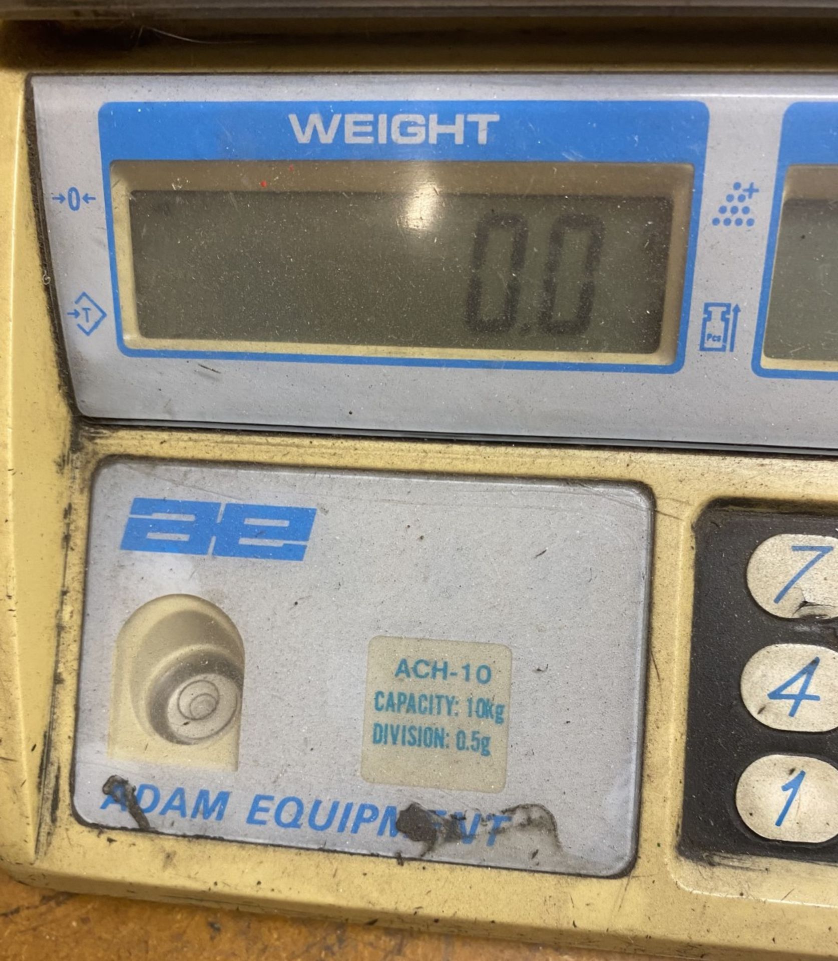 1 x Set of Digital Weighing Scales With Stainless Steel Bowl - Image 2 of 3