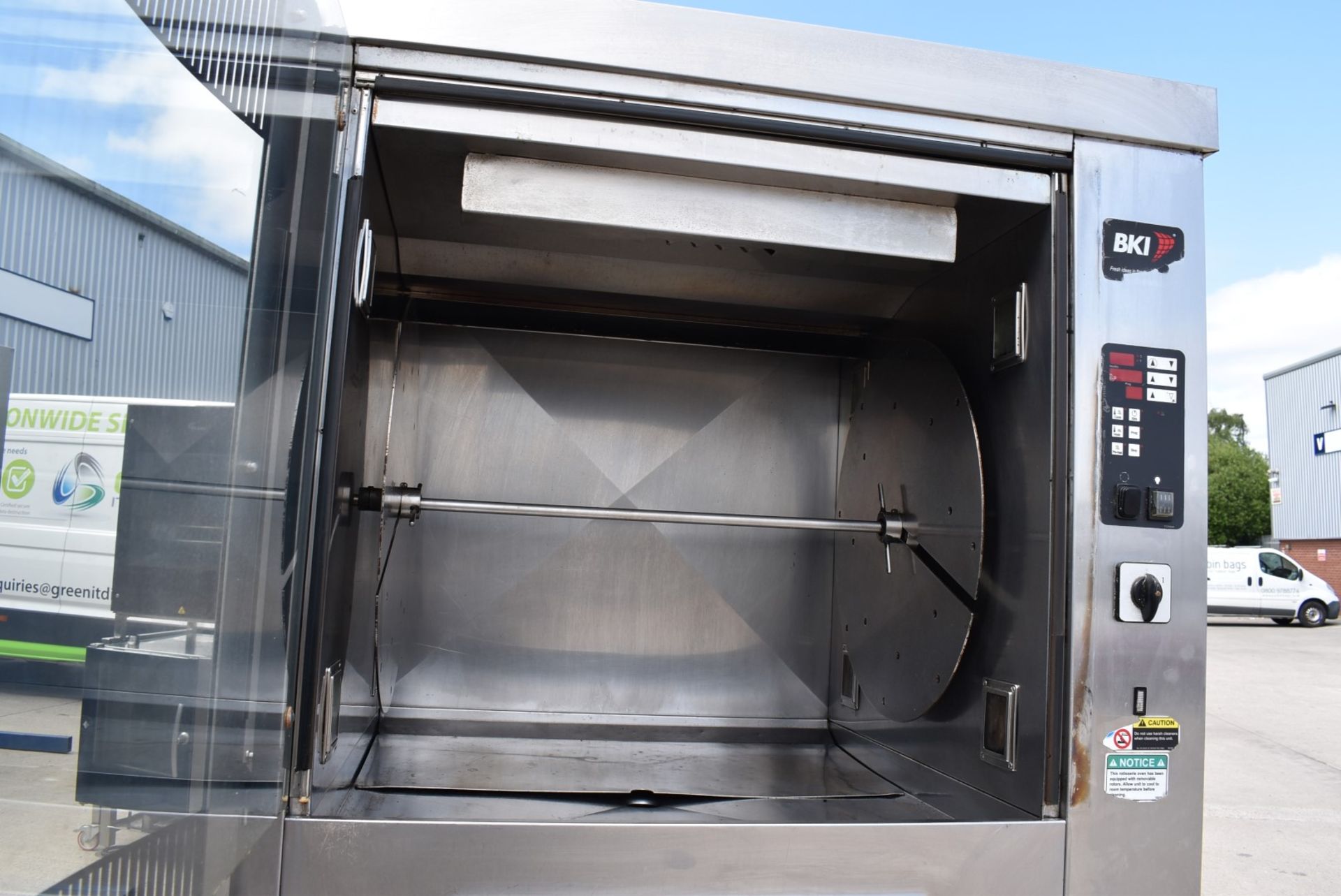 1 x BKI BBQ King Commercial Rotisserie Chicken Oven With Stand - Cooks Upto 40 Chickens - 3 Phase - Image 3 of 8