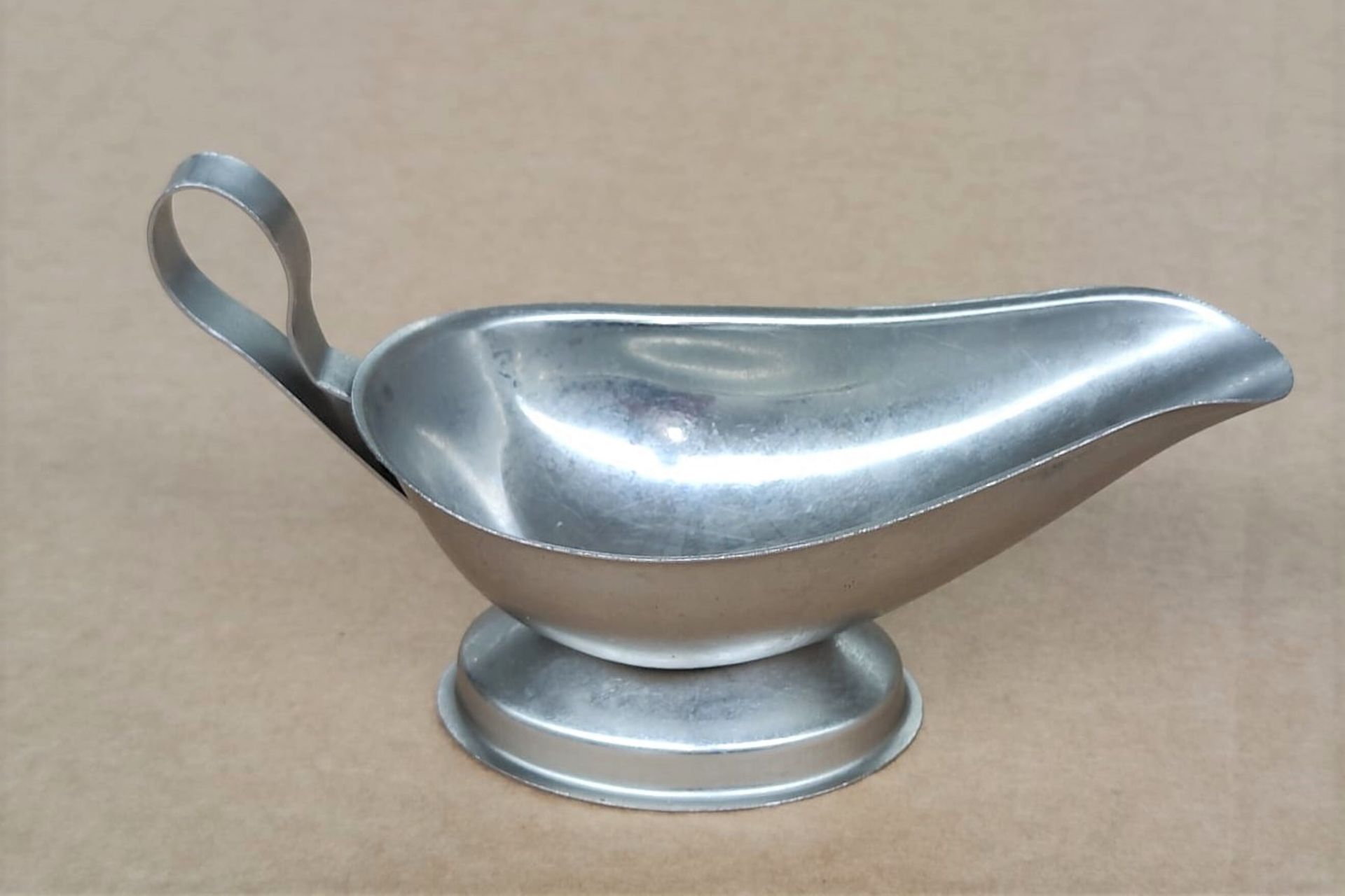 30 x Stainless Steel Sauce & Gravy Boats - Size: 130mm Wide Without Handle - Image 3 of 5