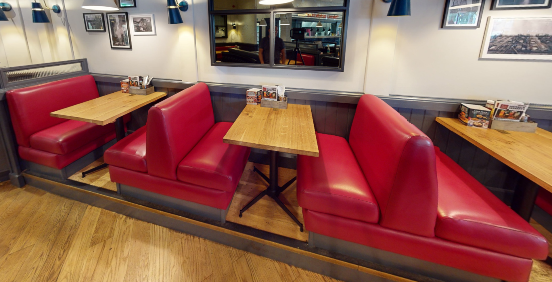 1 x Collection of Restaurant Seating Benches - Single Seat Benches in Red Faux Leather - Image 3 of 5