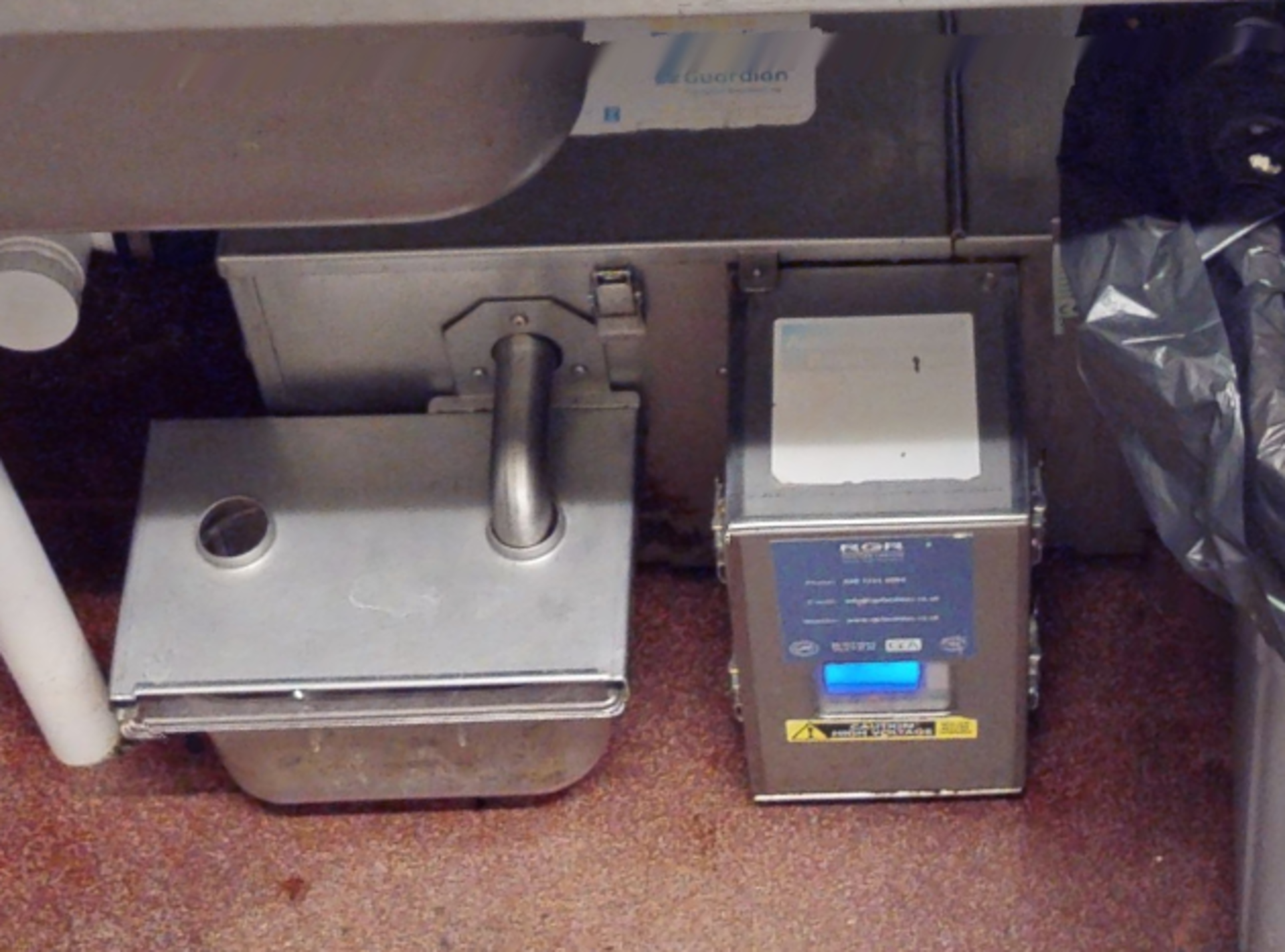 1 x Commercial Grease Trap For Passthrough Dishwashers