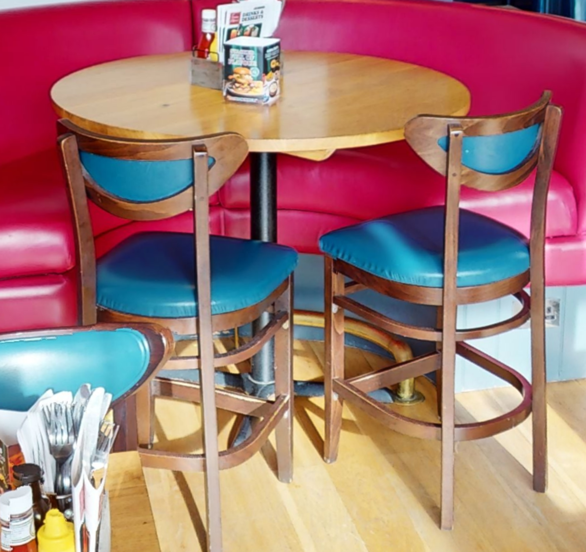 5 x Restaurant Bar Stools Featuring Wooden Frames and a Deep Blue Faux Leather Upholstery - Image 2 of 4