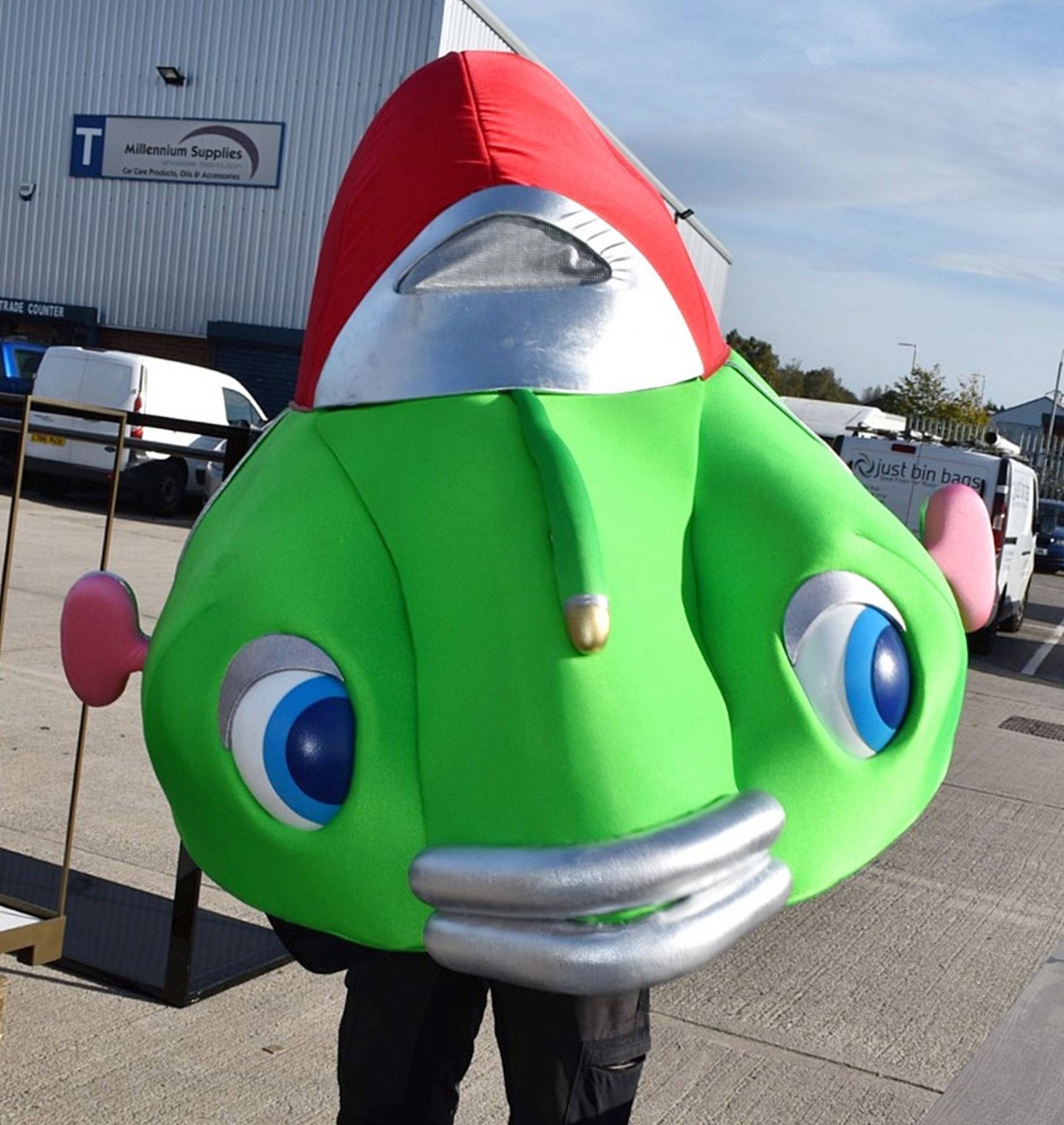 1 x Professional Mascot Character Costume of a 3-Wheeled Car In Green