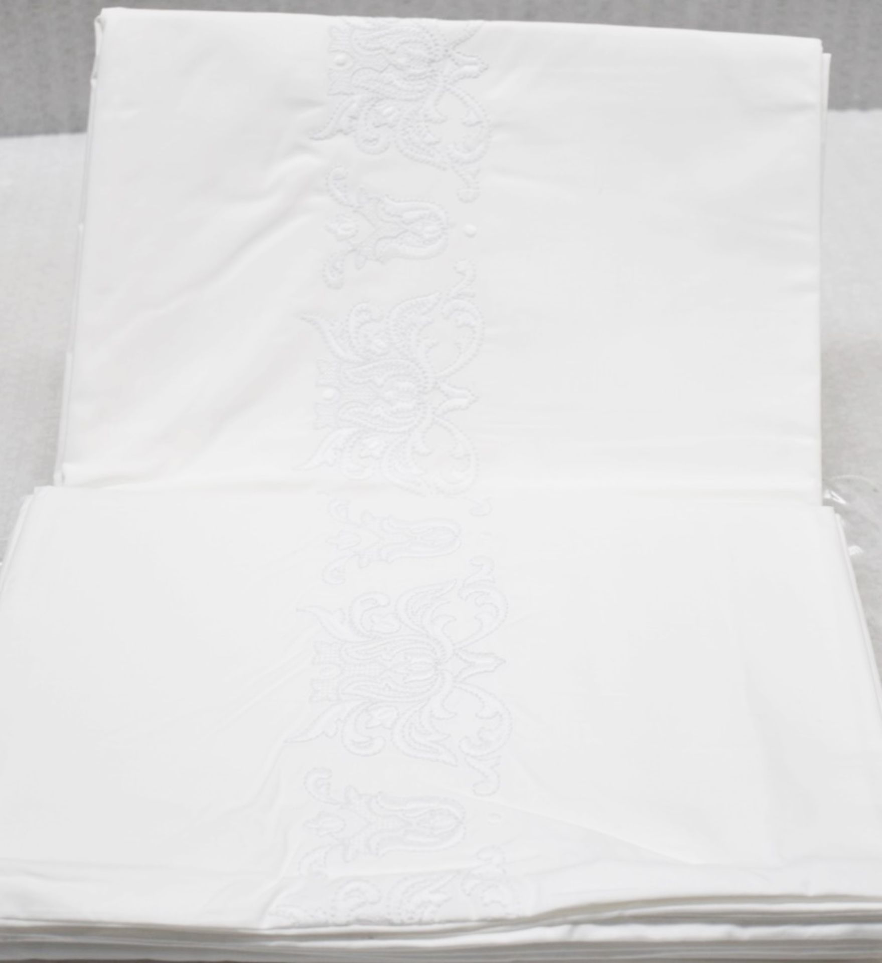 1 x YVES DELORME 'Muse' Luxury King Duvet Cover (240cm x 220cm) - Original Price £449.00 - Image 6 of 7