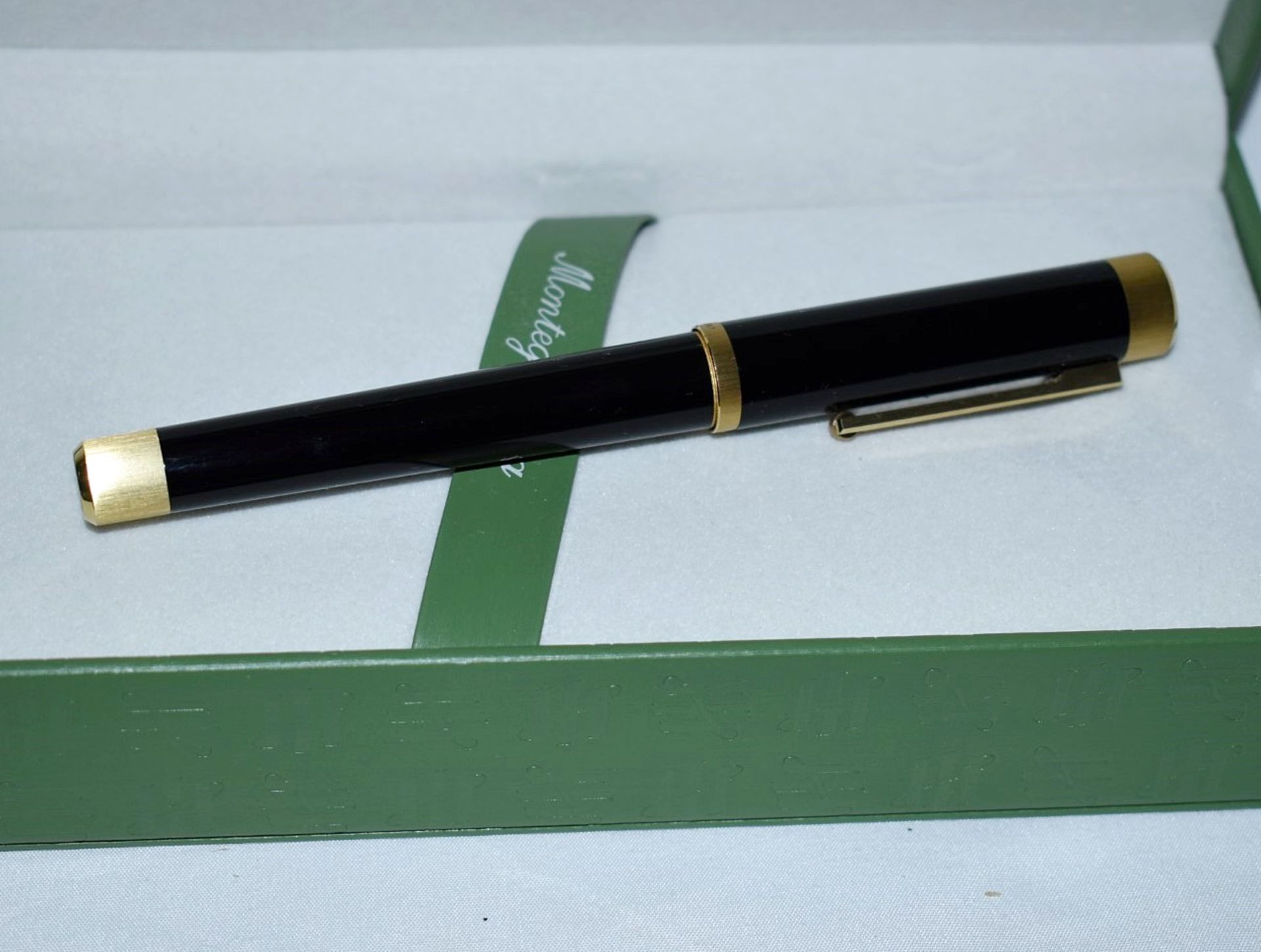 1 x MONTEGRAPPA 'Zero' Luxury Fountain Pen in Black With Presentation Case - Boxed Stock - Image 3 of 16