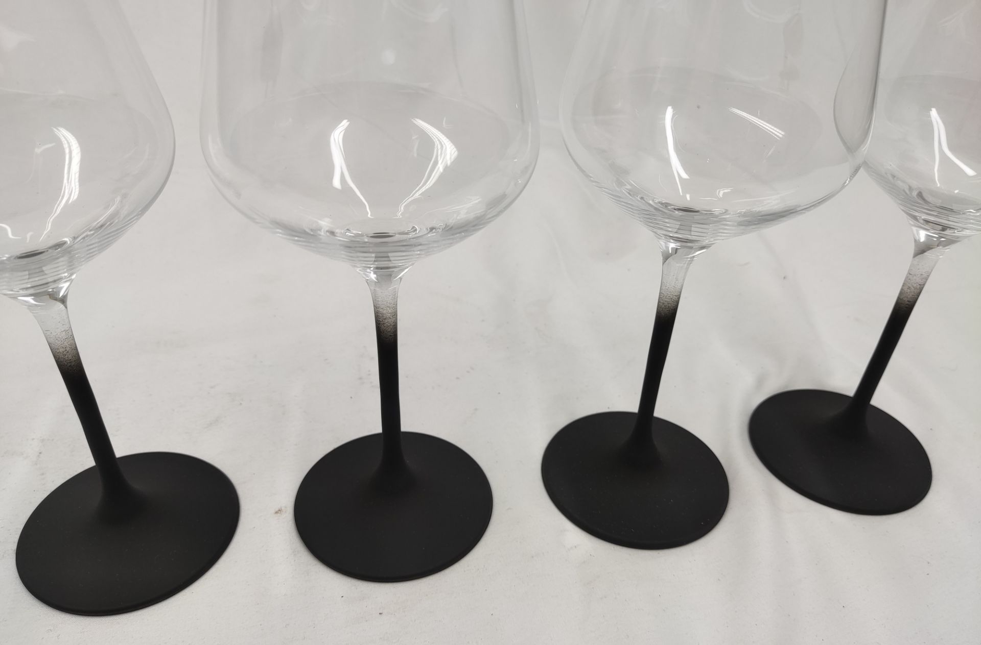 1 x VILLEROY & BOCH Manufacture Rock Red Wine Goblet Set, 4 Piece - New And Boxed - RRP £66 - Ref: - Image 4 of 12