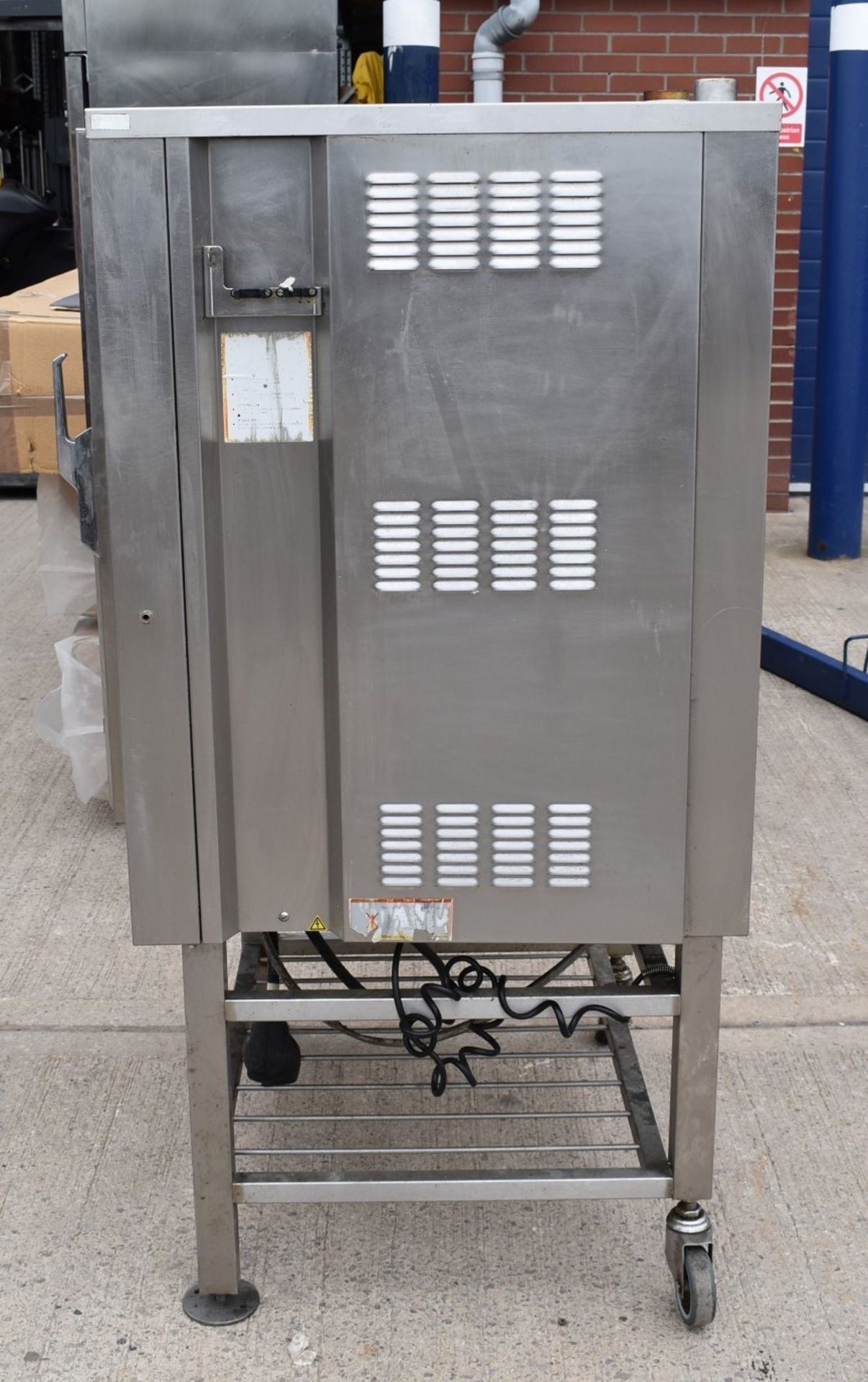 1 x BKI 10 Grid Combi Oven - 3 Phase Power - Ref: JON500 - CL232 - Location: Altrincham WA14 - Image 2 of 9